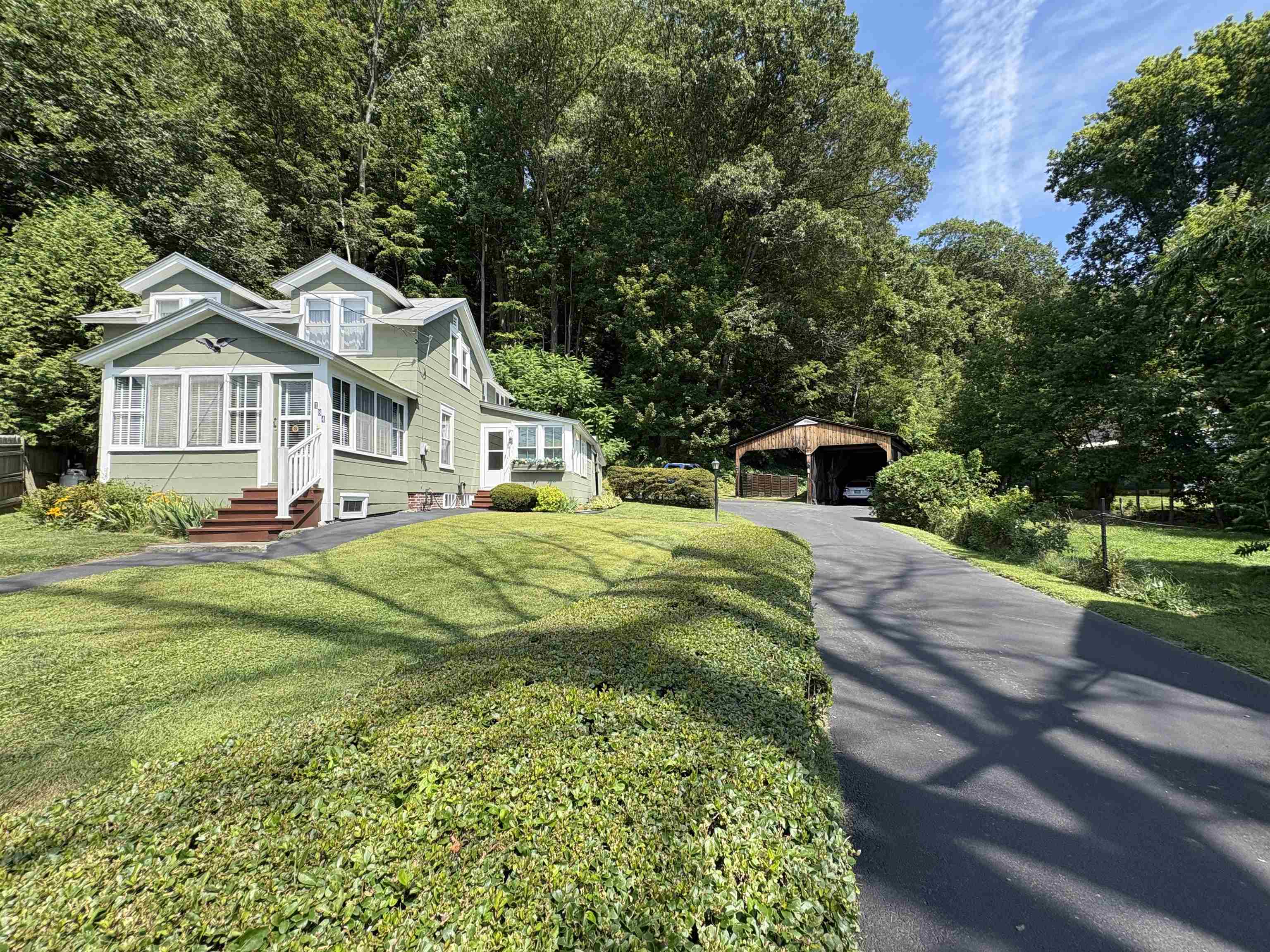 184 Hazen Street Property Photo 1