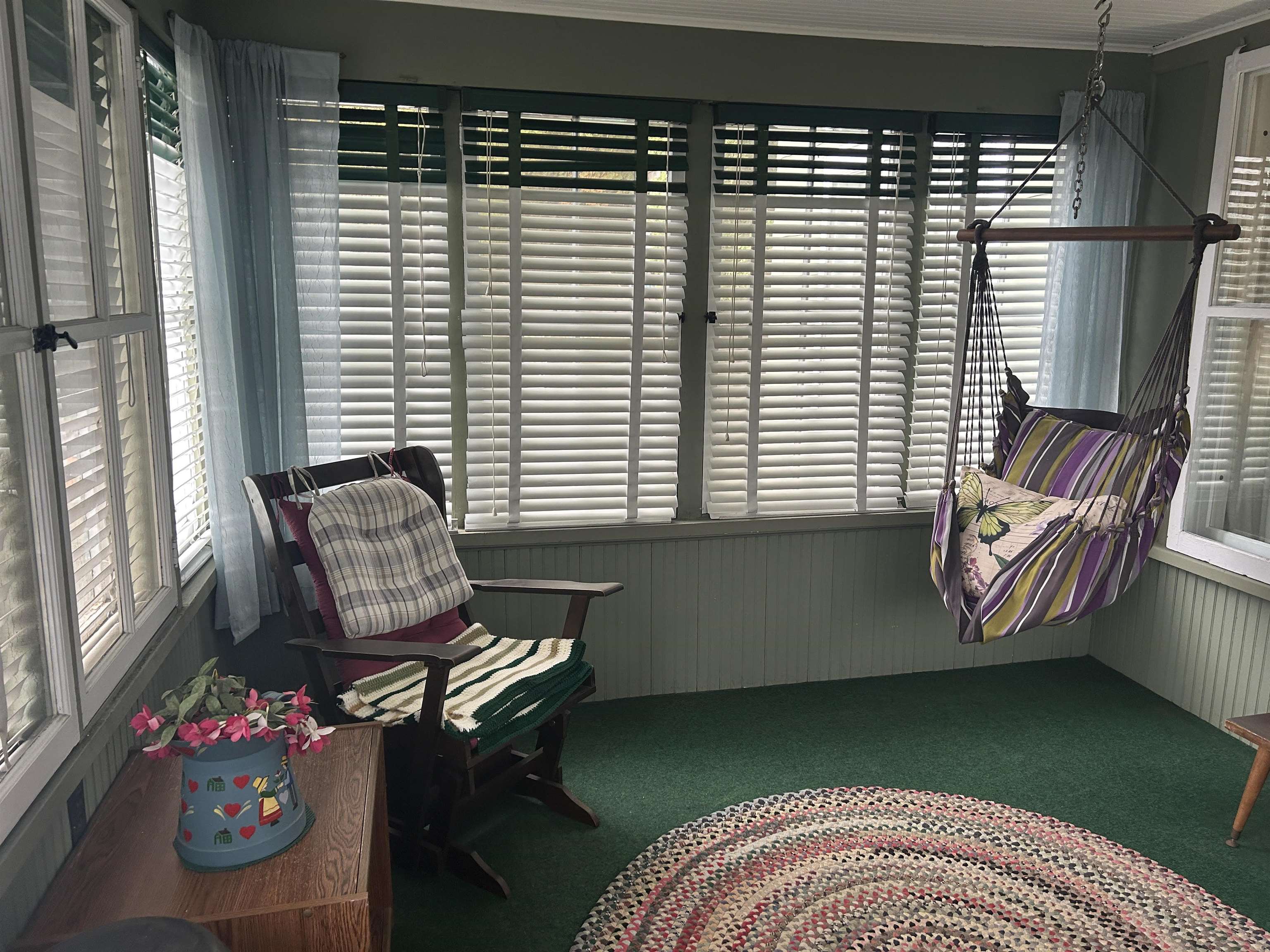 184 Hazen Street Property Photo 5