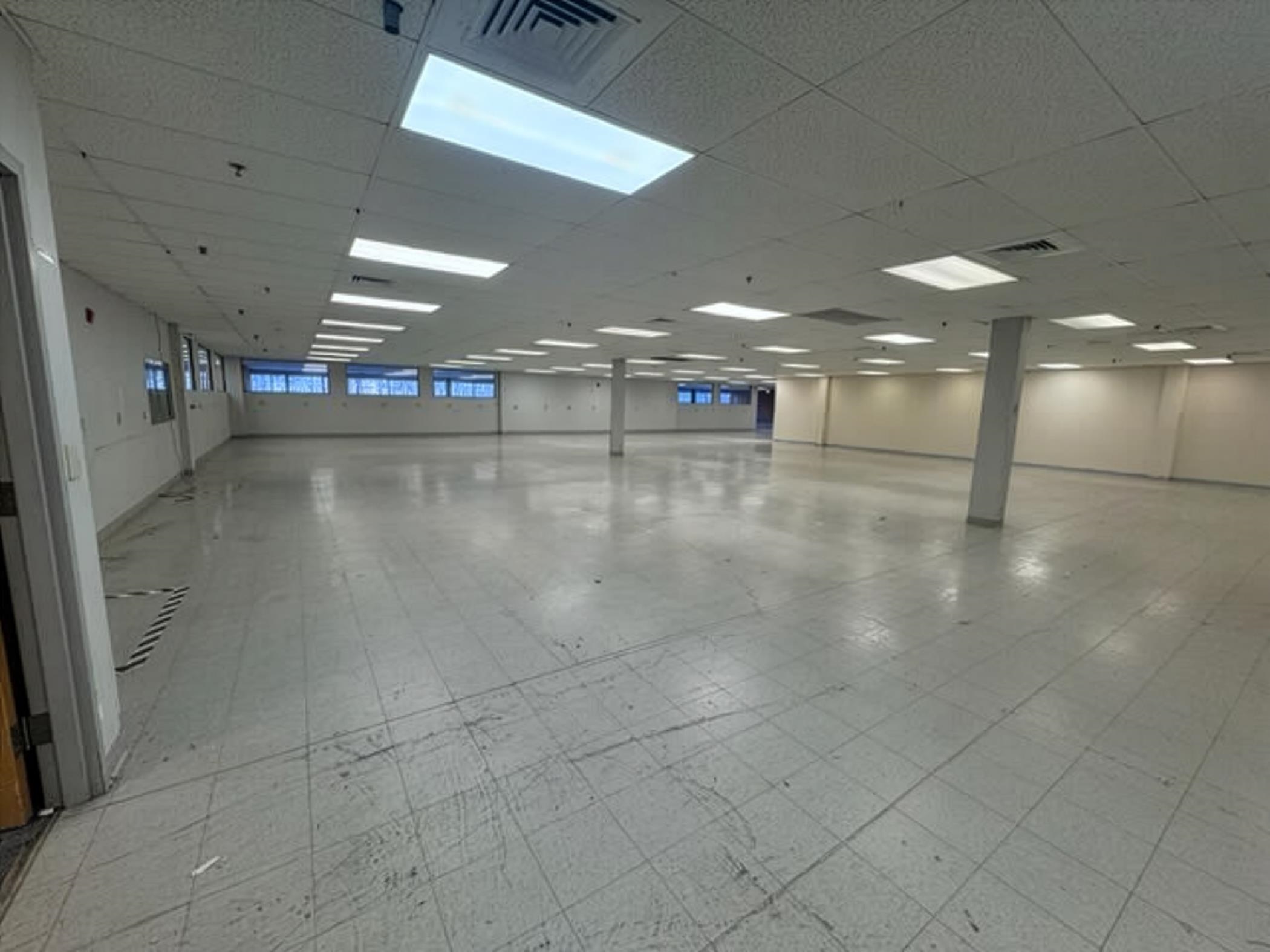 50 Industrial Way Property Photo 2