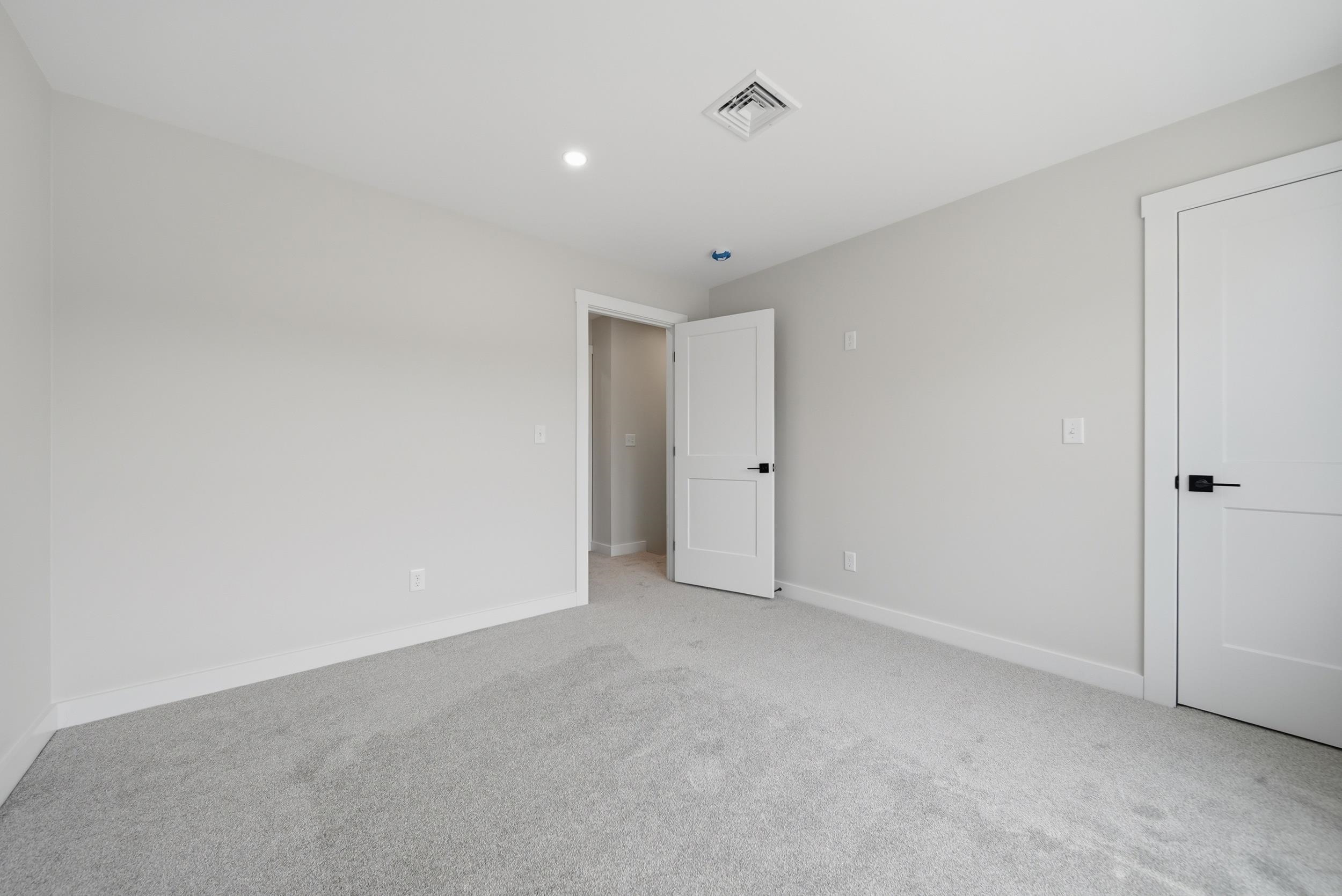 24 Munroe Street Property Photo 10