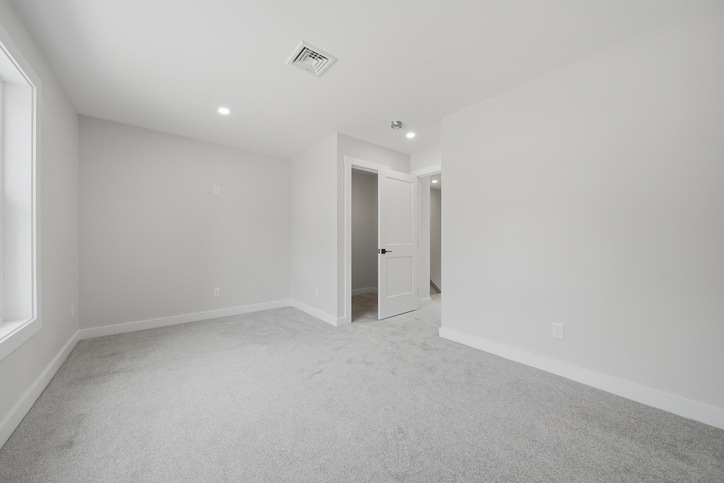 24 Munroe Street Property Photo 13