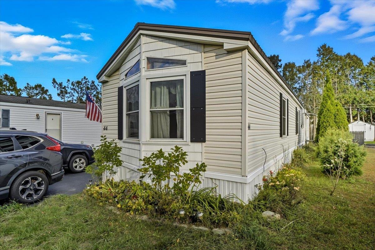 44 Second Street Property Photo 1