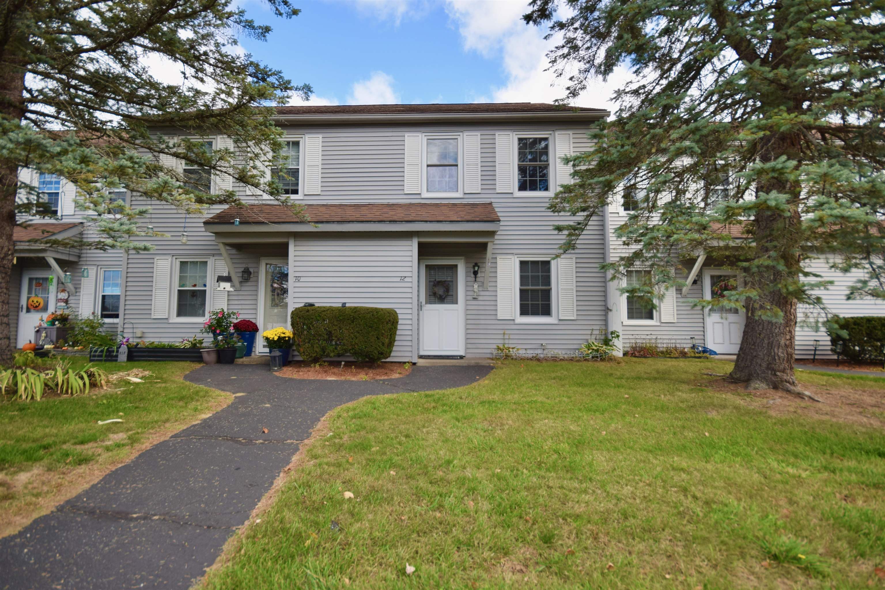 12 Gilbert Square Property Photo 1