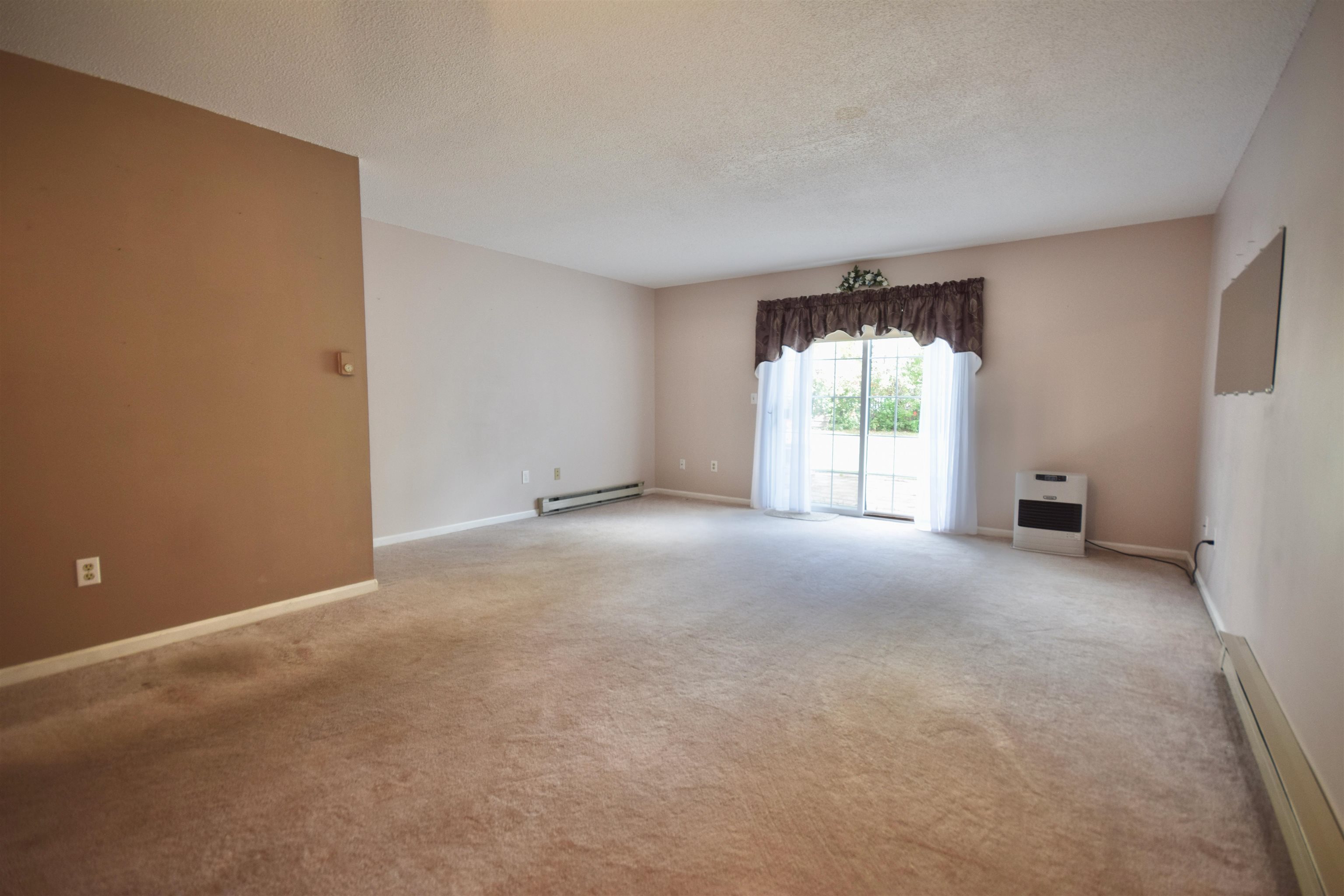 12 Gilbert Square Property Photo 6