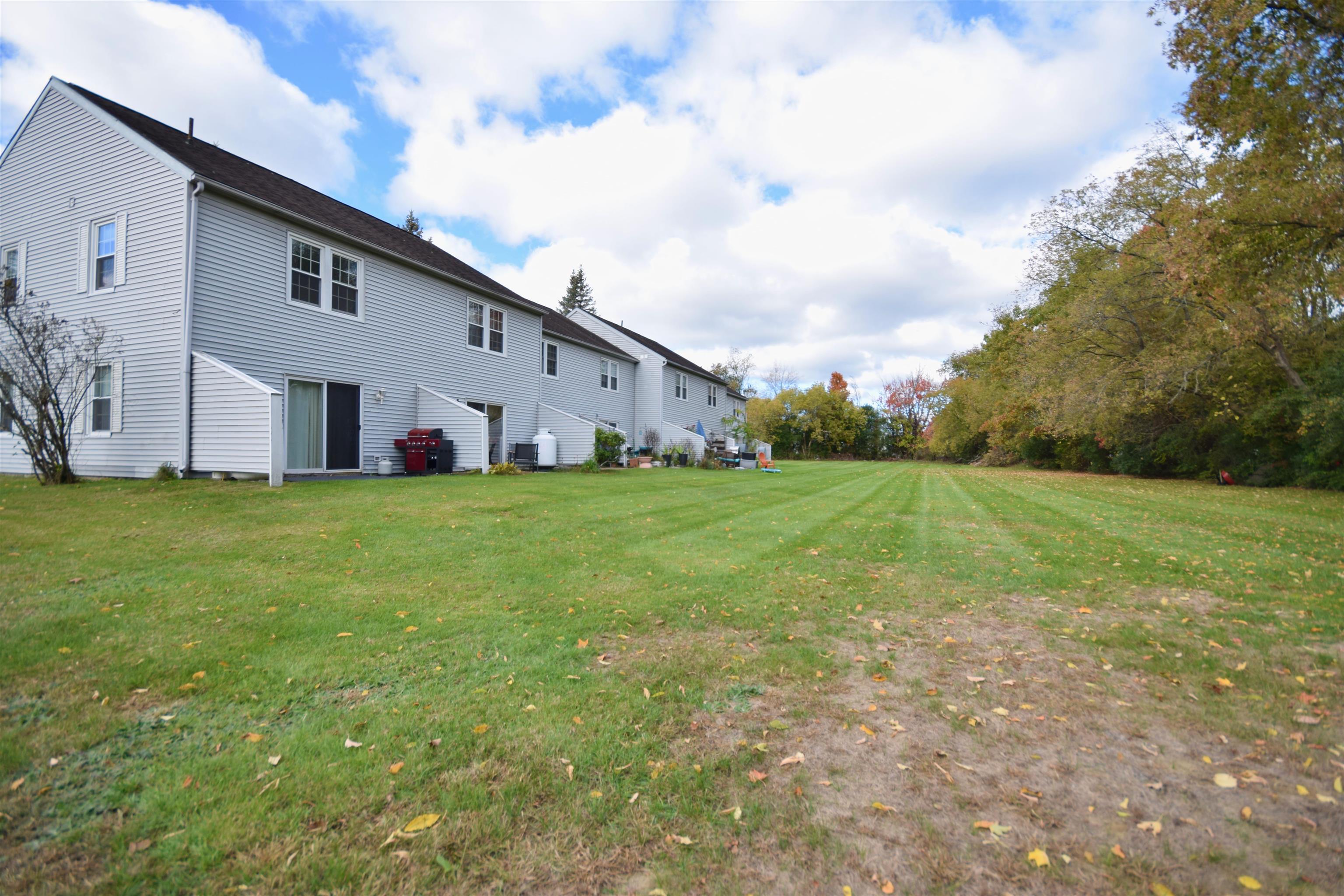 12 Gilbert Square Property Photo 17