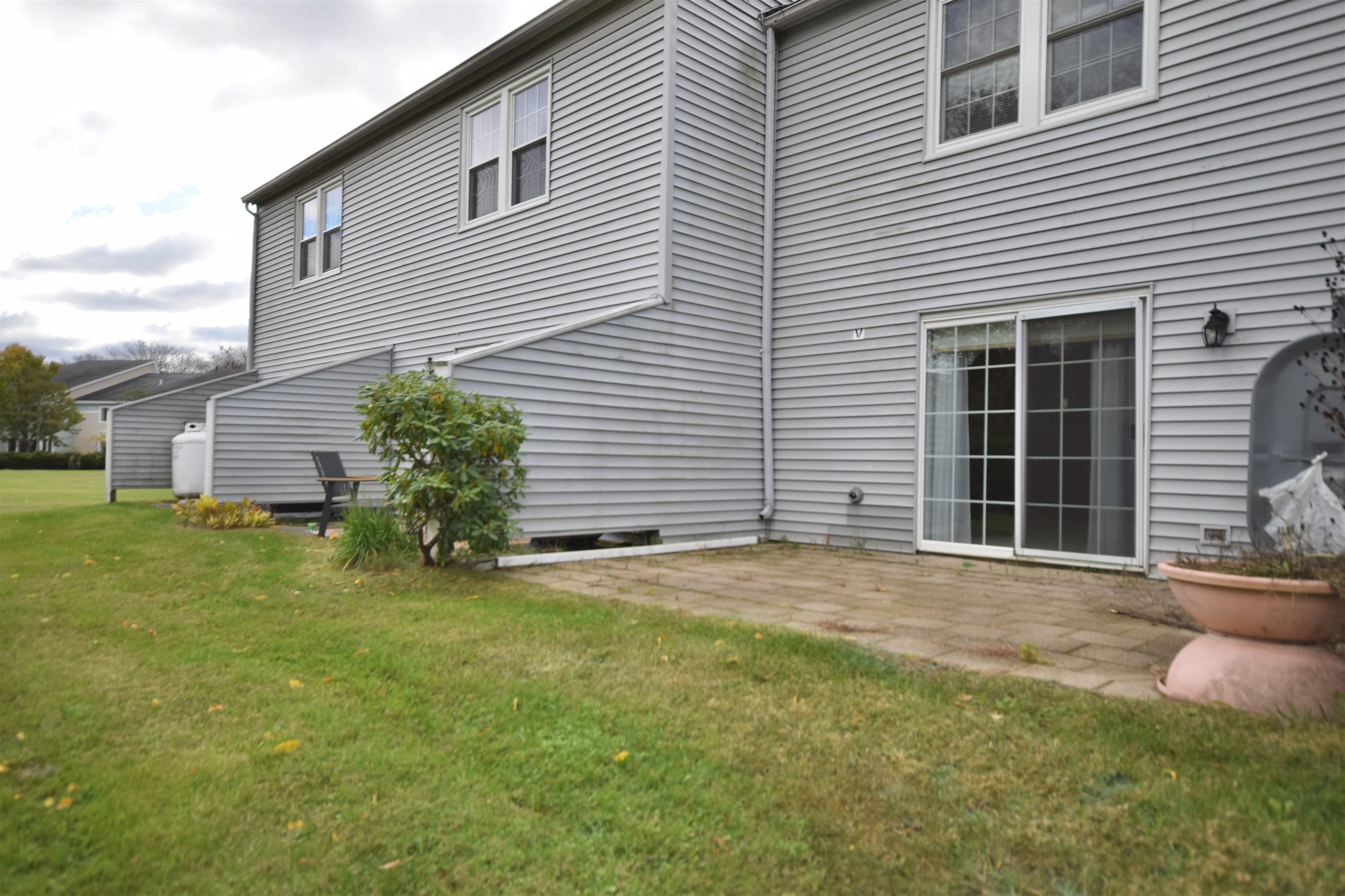 12 Gilbert Square Property Photo 18