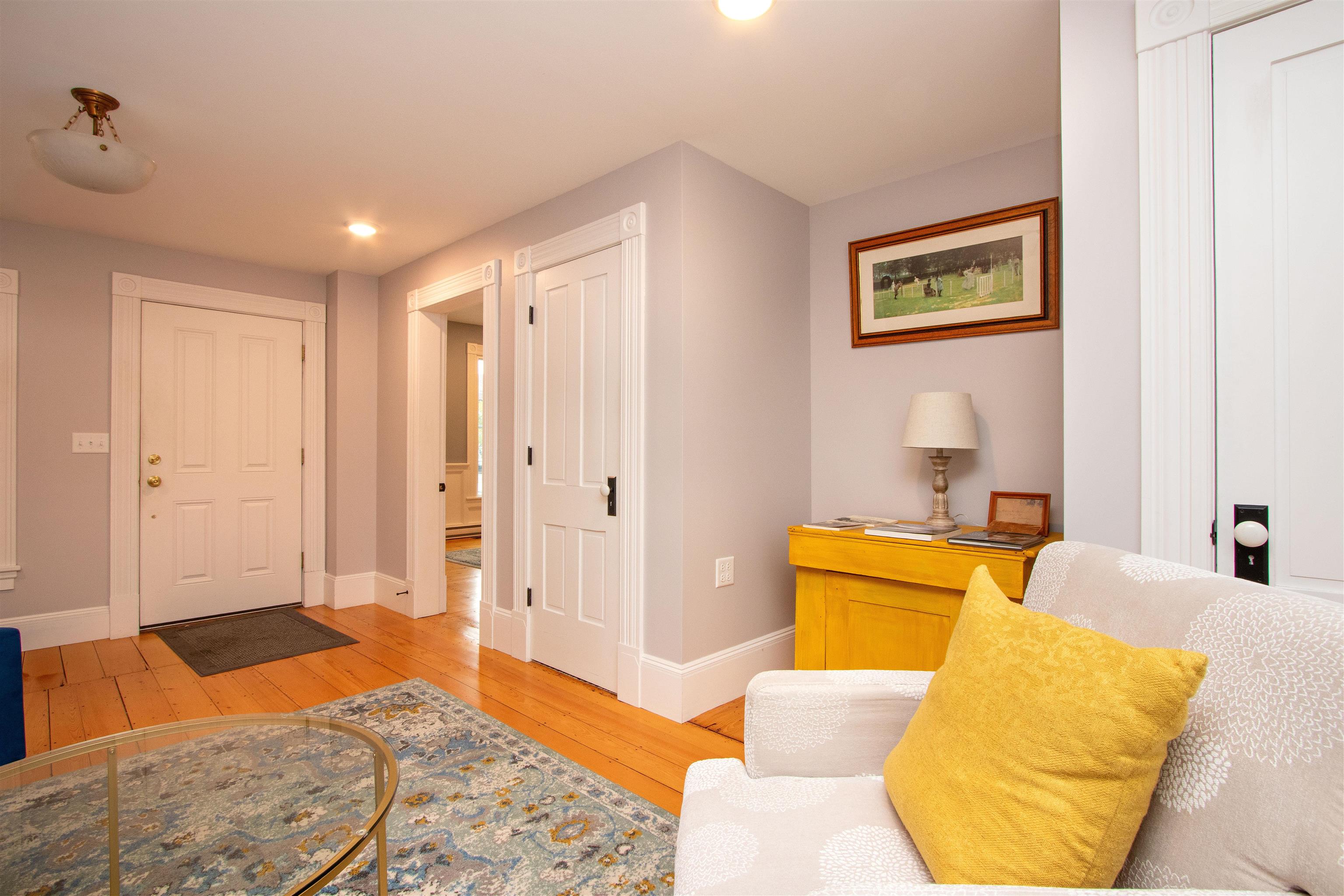 1394 Main Street Property Photo 10