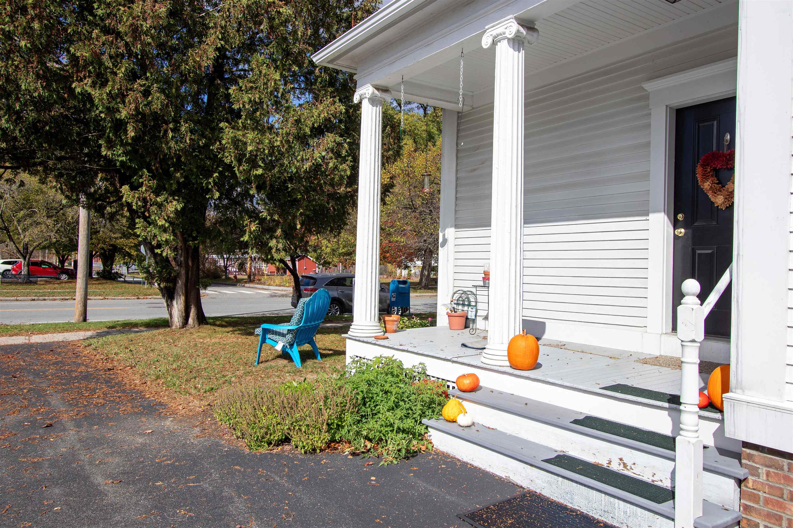 1394 Main Street Property Photo 7