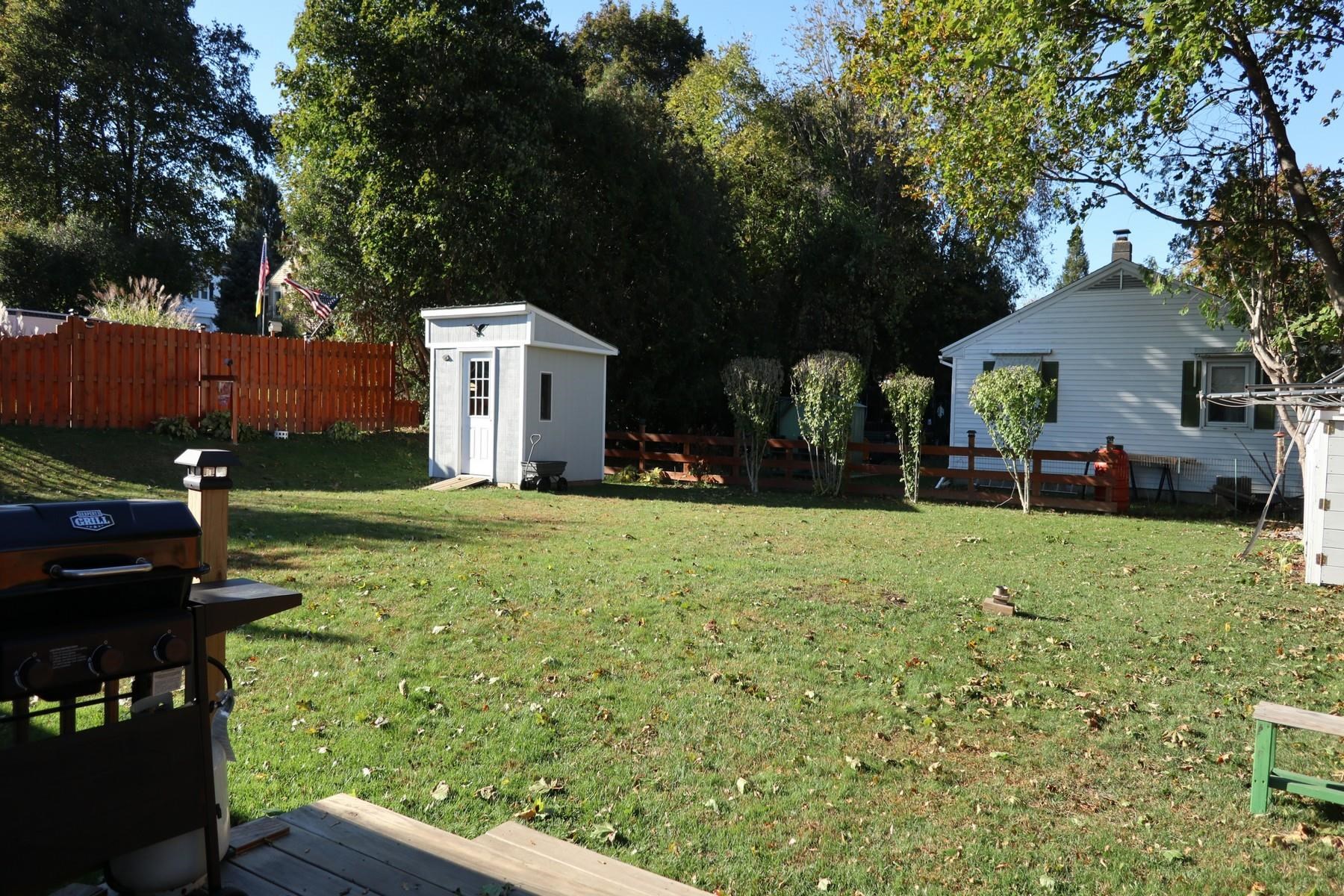 133 Harrington Avenue Property Photo 2