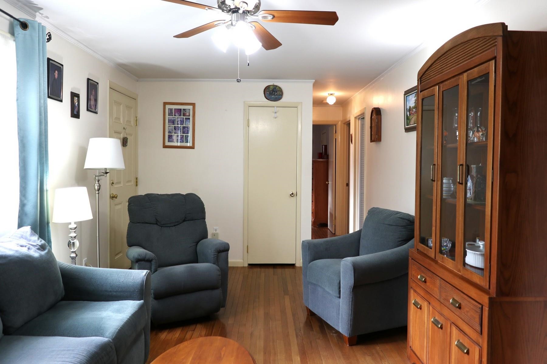 133 Harrington Avenue Property Photo 4