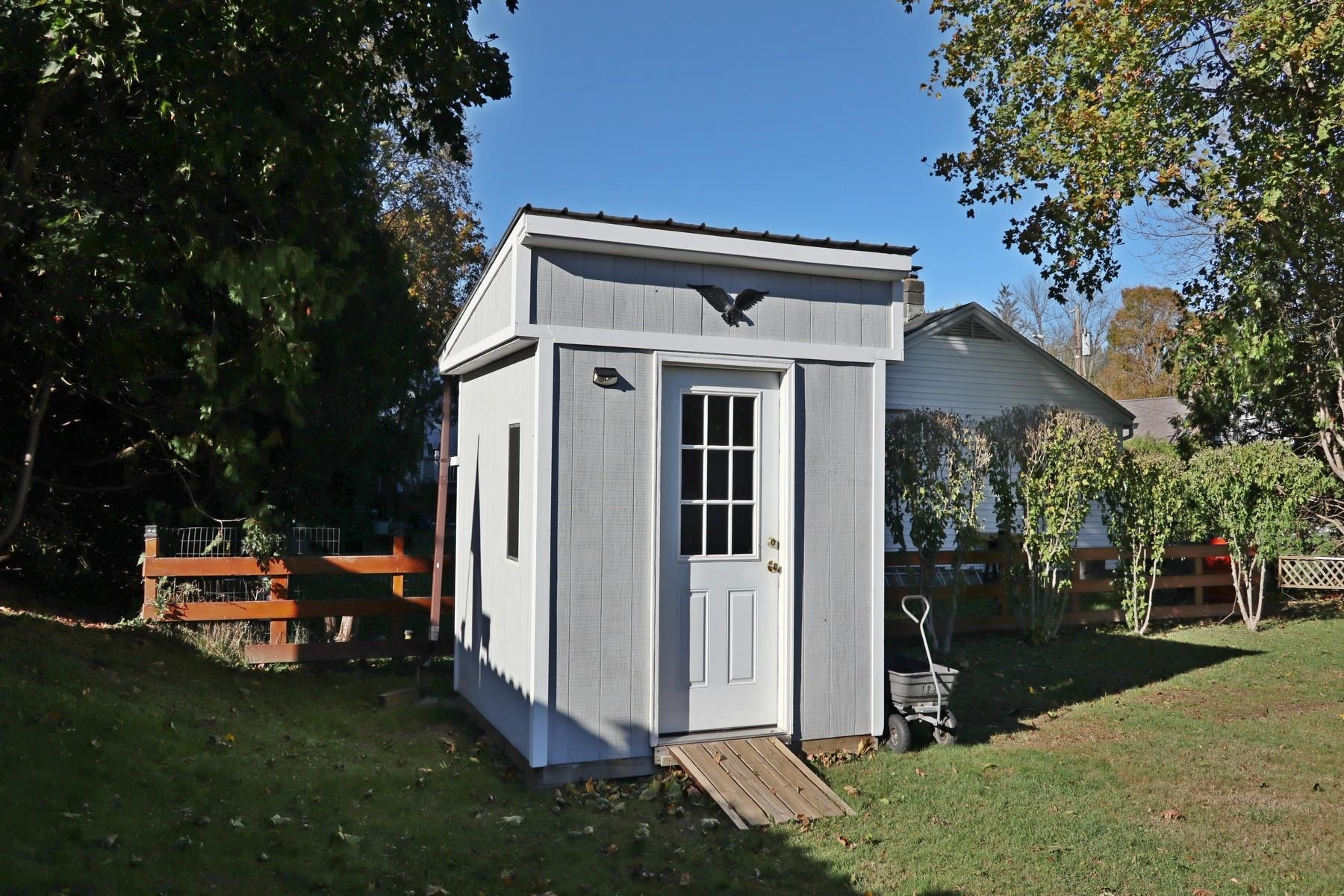 133 Harrington Avenue Property Photo 18