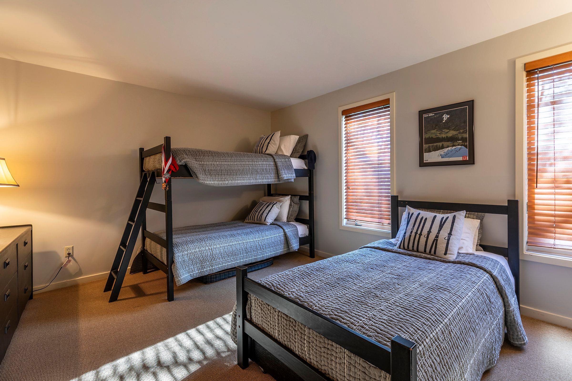 32 Cobble Ridge Road Property Photo 19