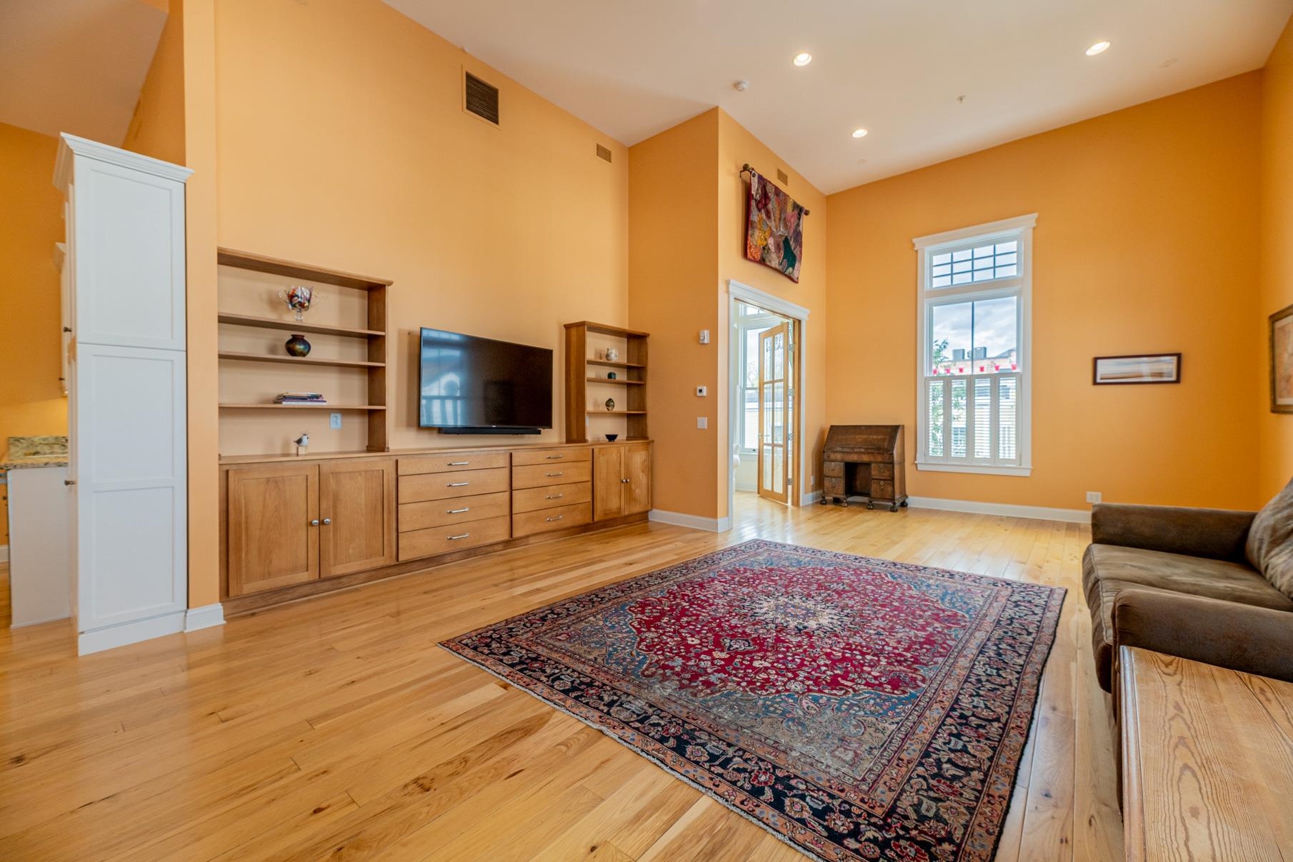 4928 Main Street Property Photo 3