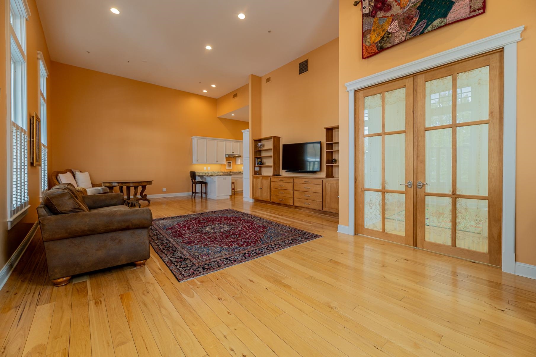 4928 Main Street Property Photo 6