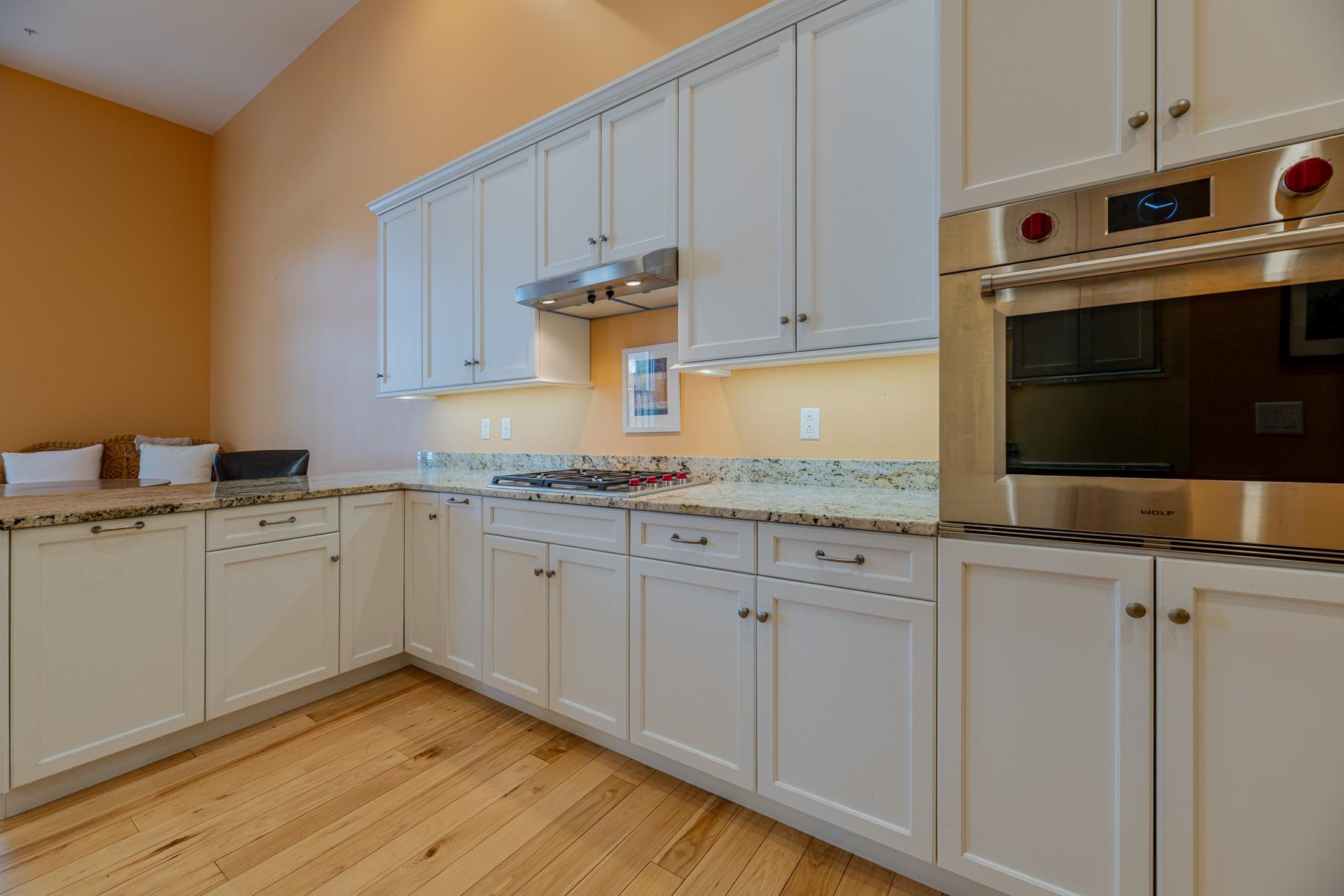 4928 Main Street Property Photo 10