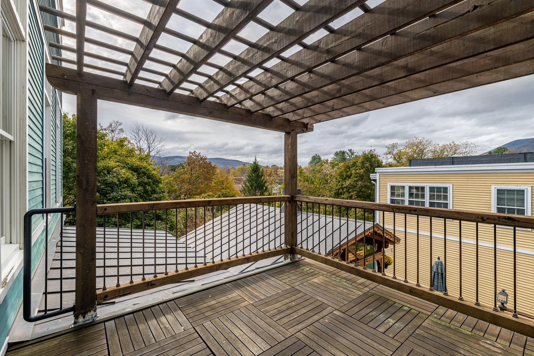 4928 Main Street Property Photo 15