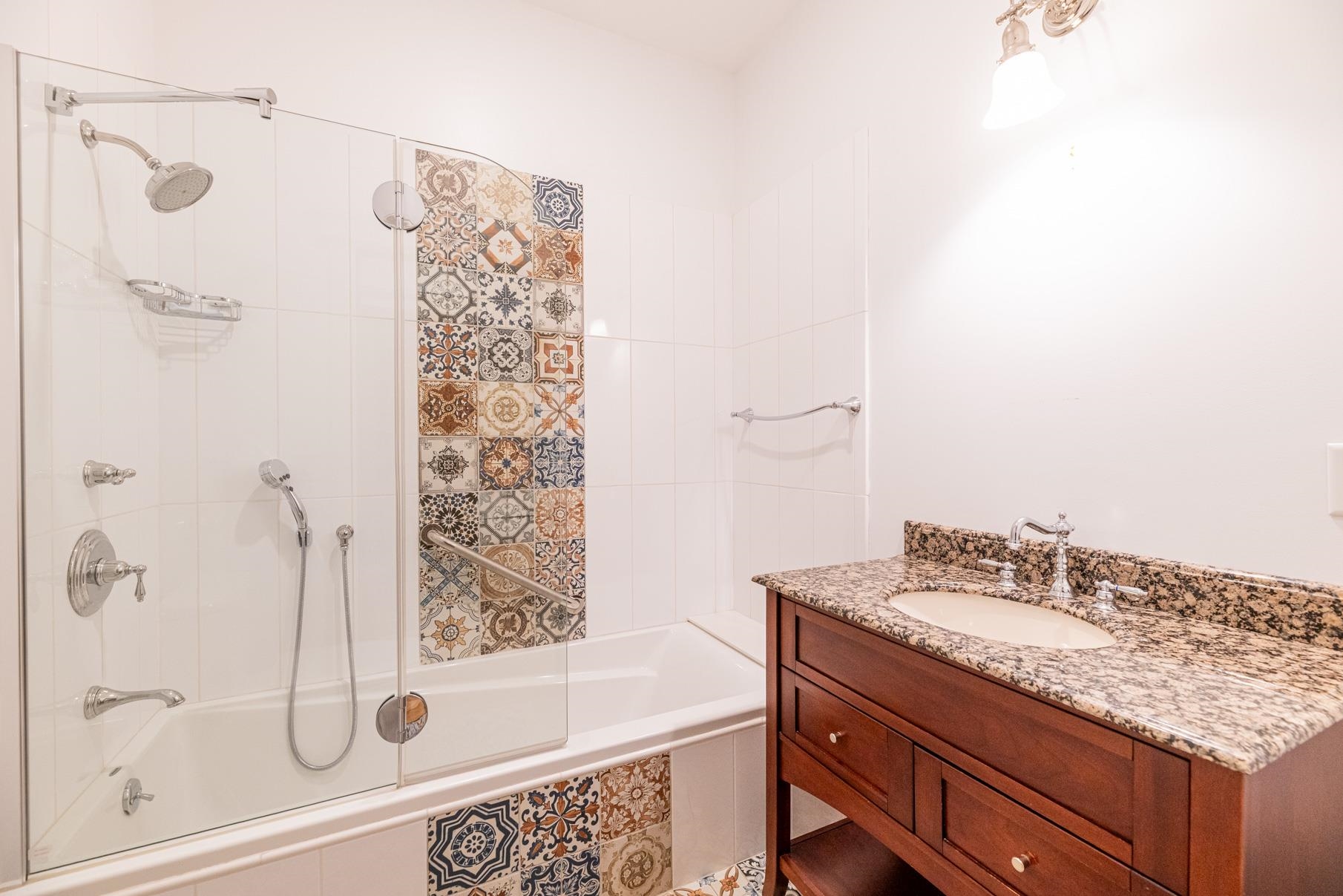 4928 Main Street Property Photo 20