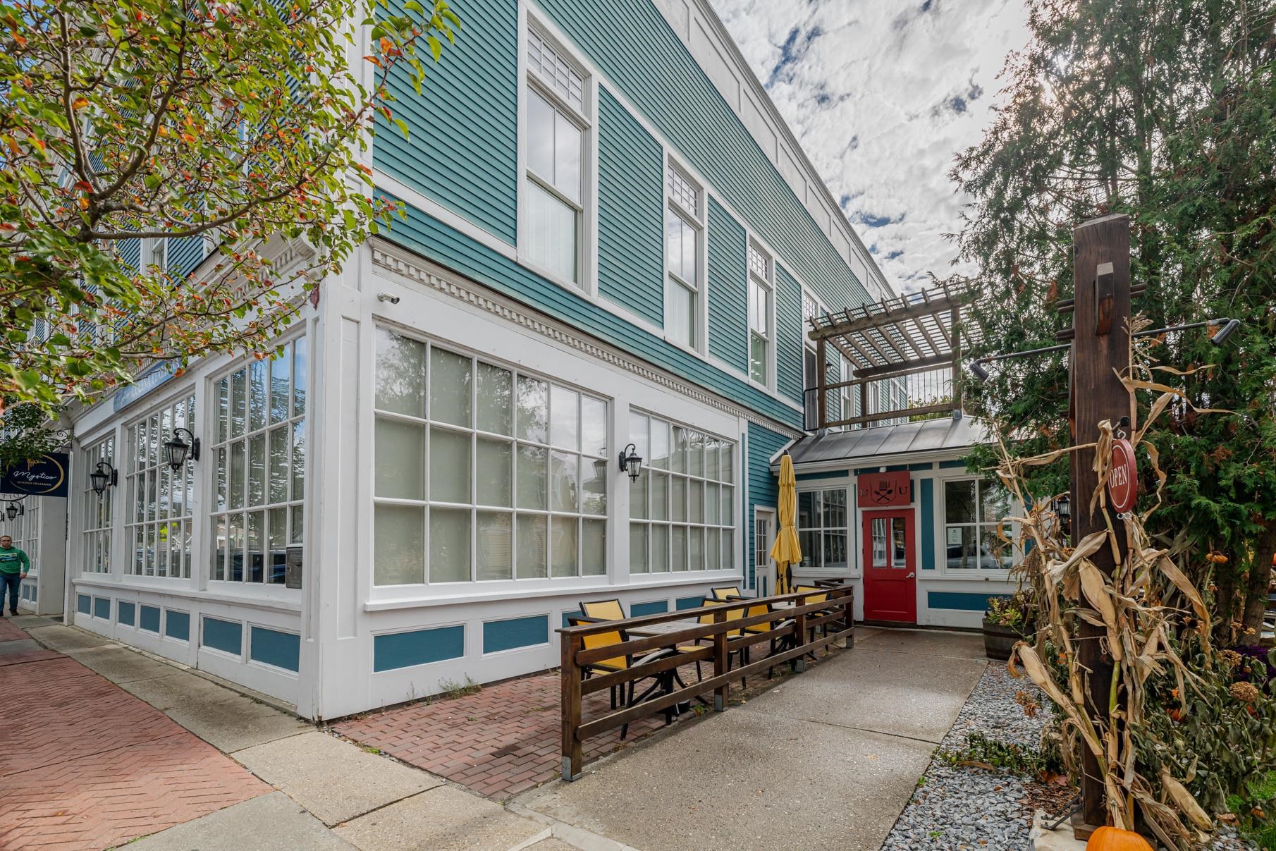 4928 Main Street Property Photo 22