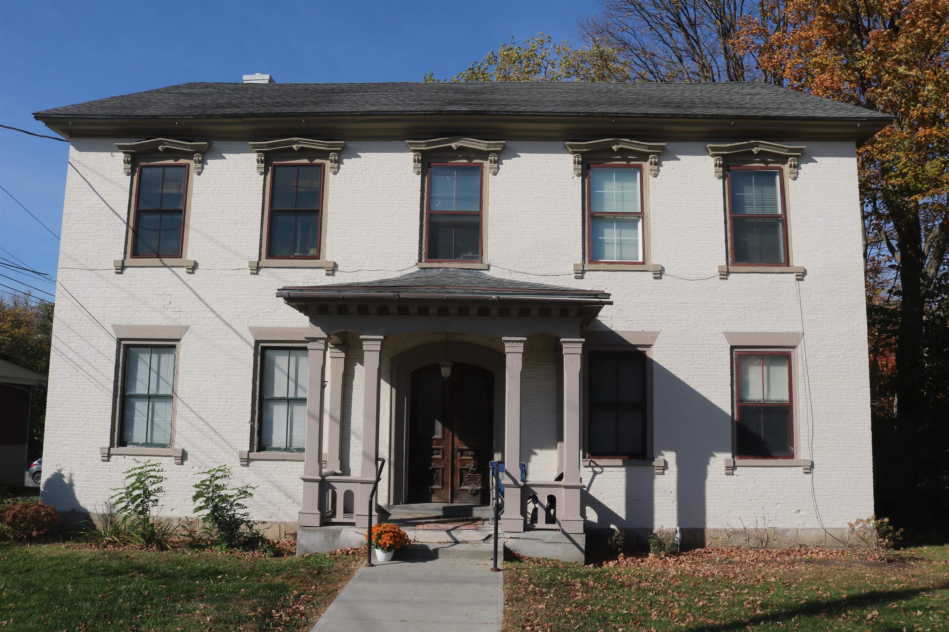 160 North Main Street Property Photo 1