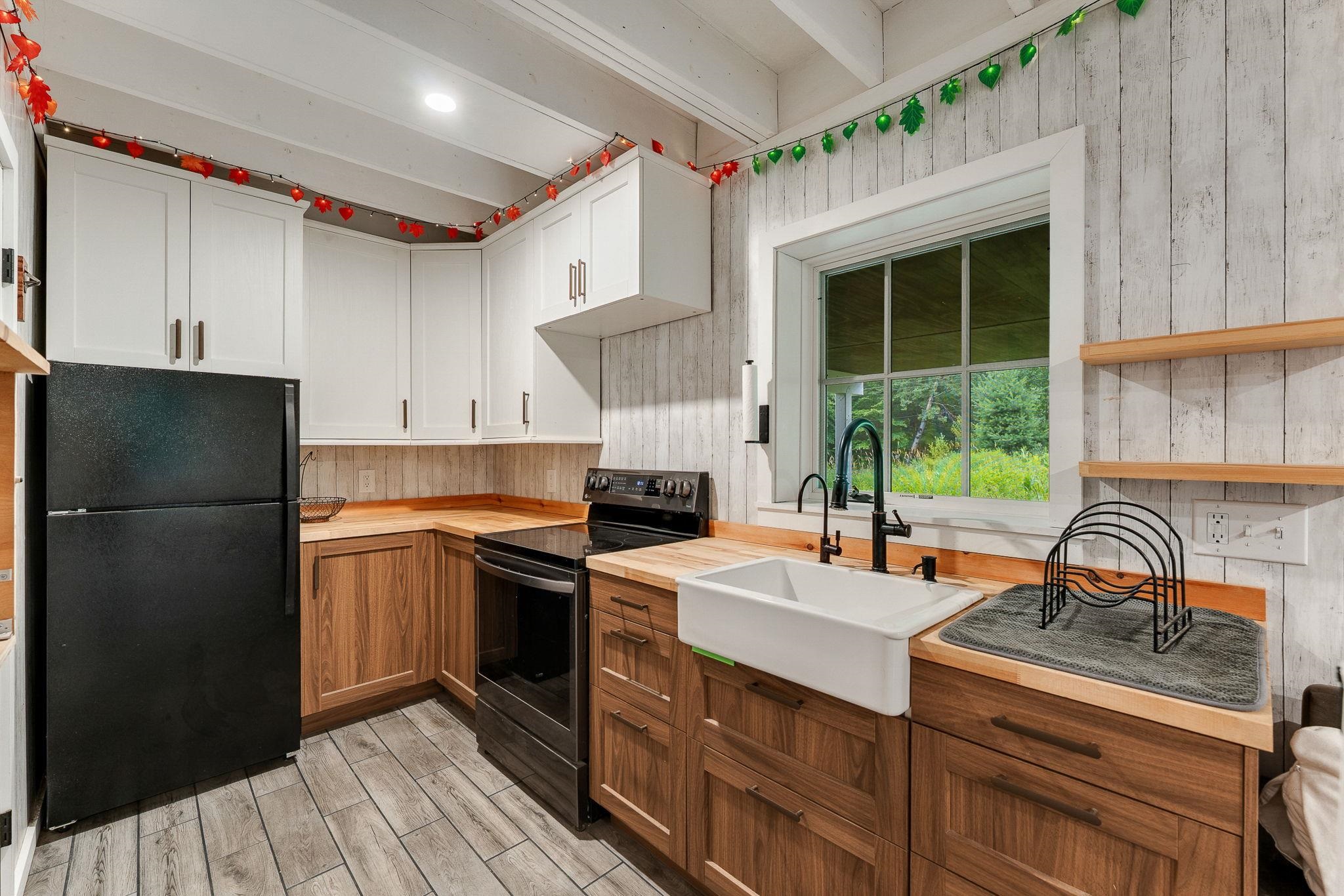 45 Emerson Road Property Photo 16