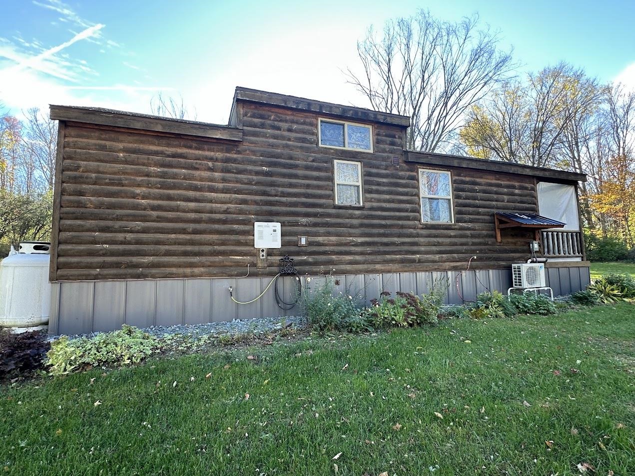 744 Webster Road Property Photo 5