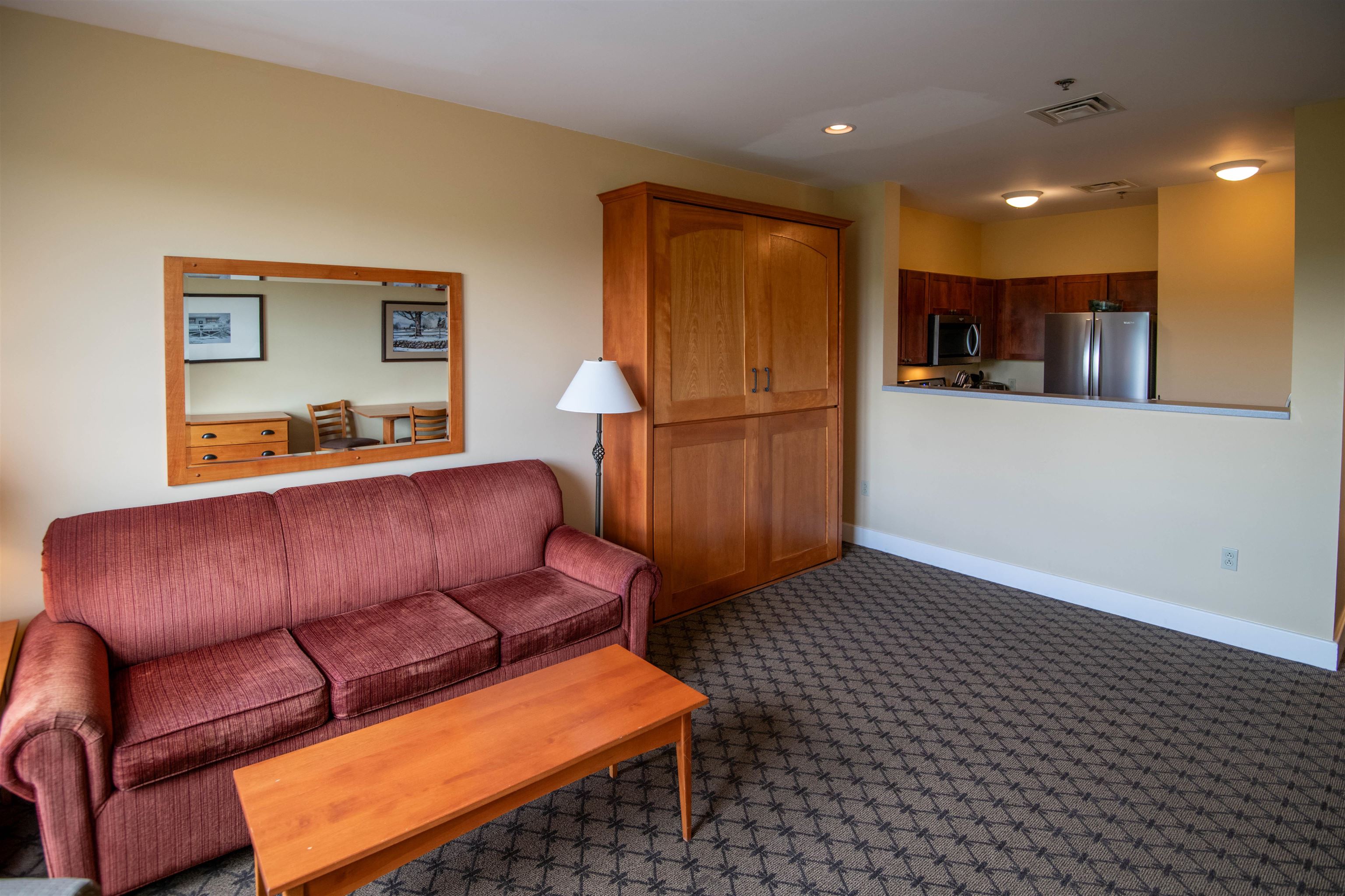 418 Qtr. I I I Jackson Gore Inn Property Photo 4