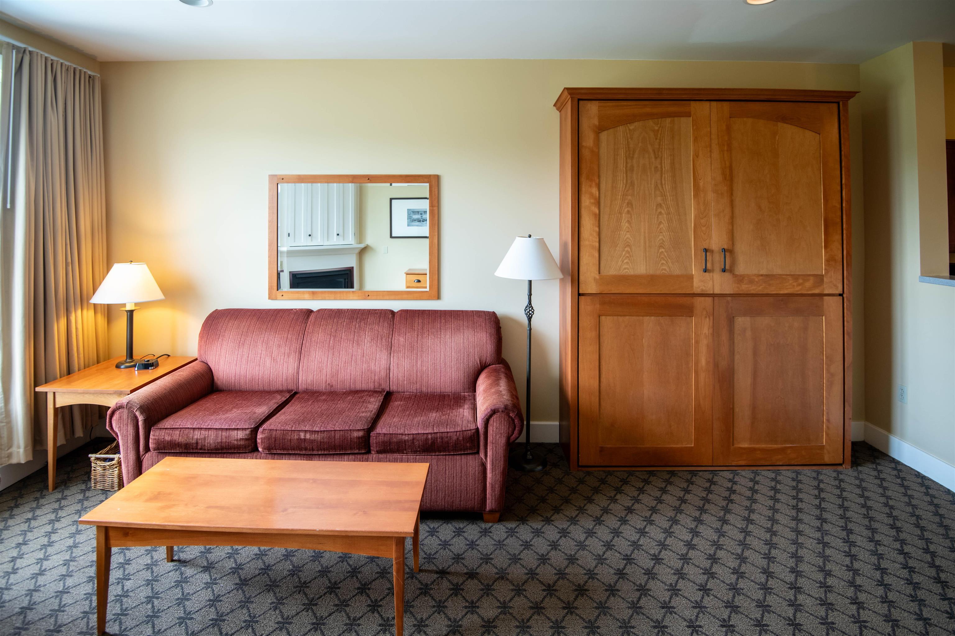 418 Qtr. I I I Jackson Gore Inn Property Photo 5