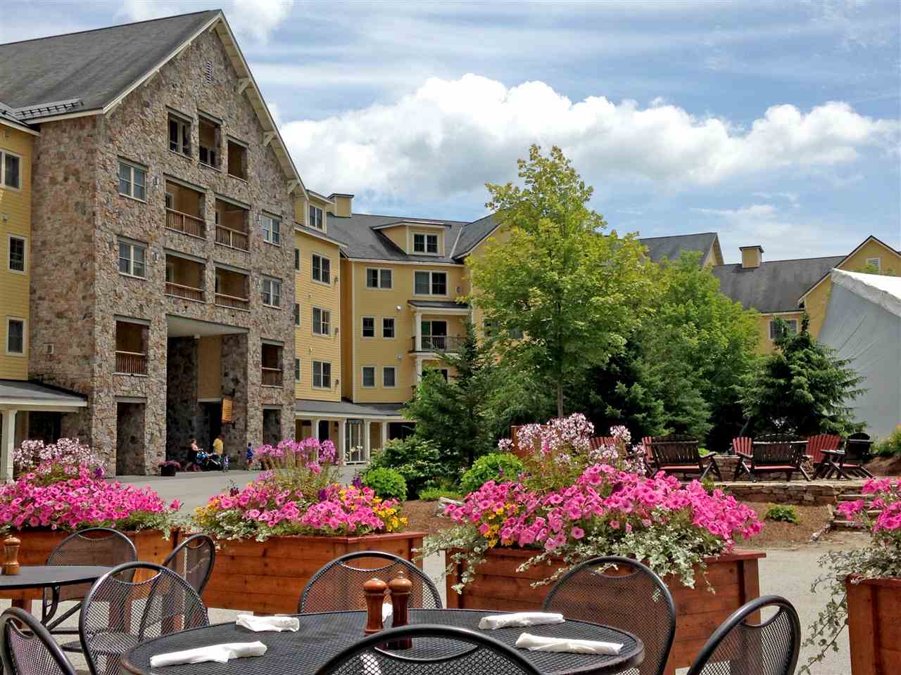 418 Qtr. I I I Jackson Gore Inn Property Photo 40