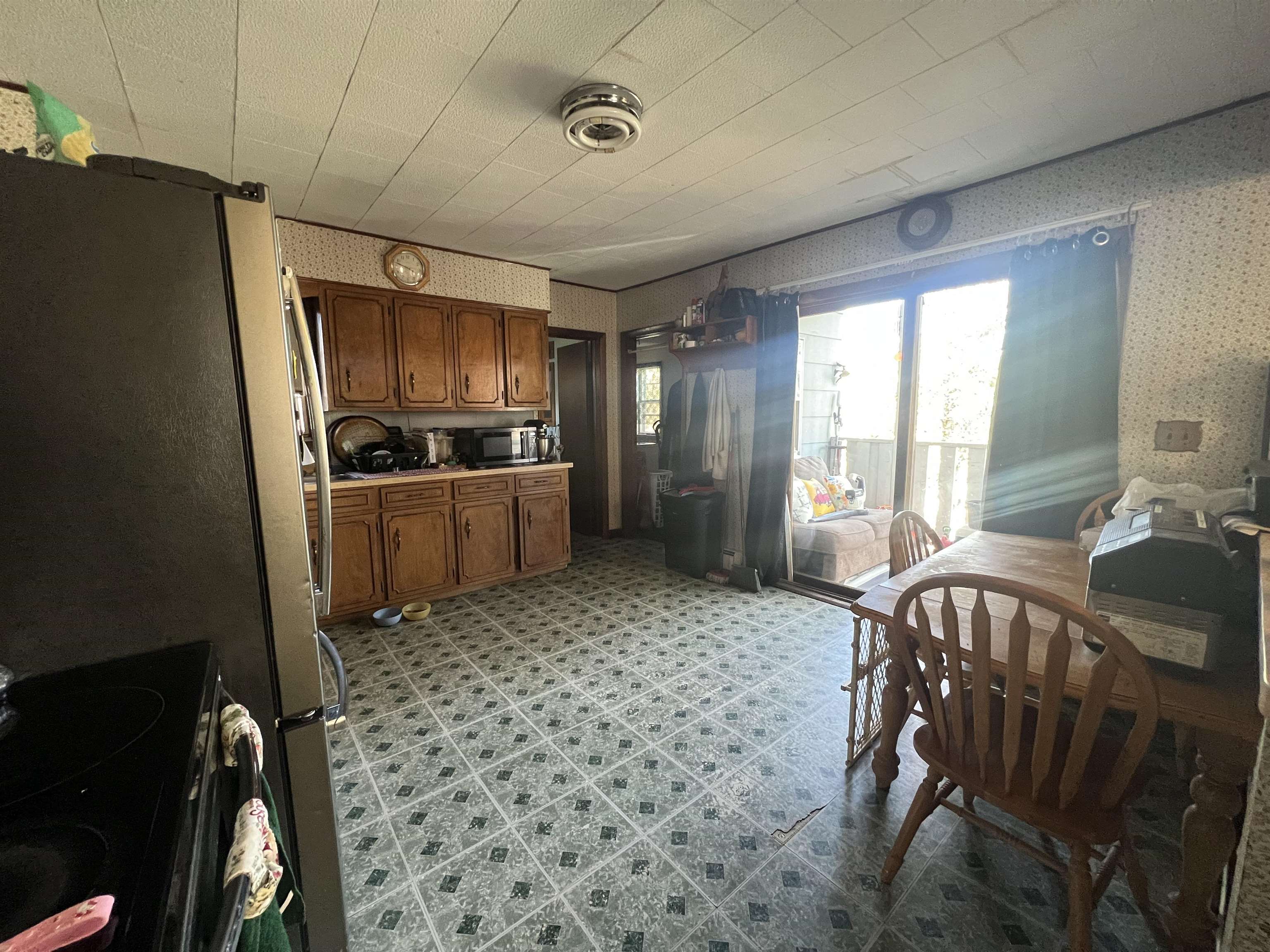 531 Hillsboro Street Property Photo 7