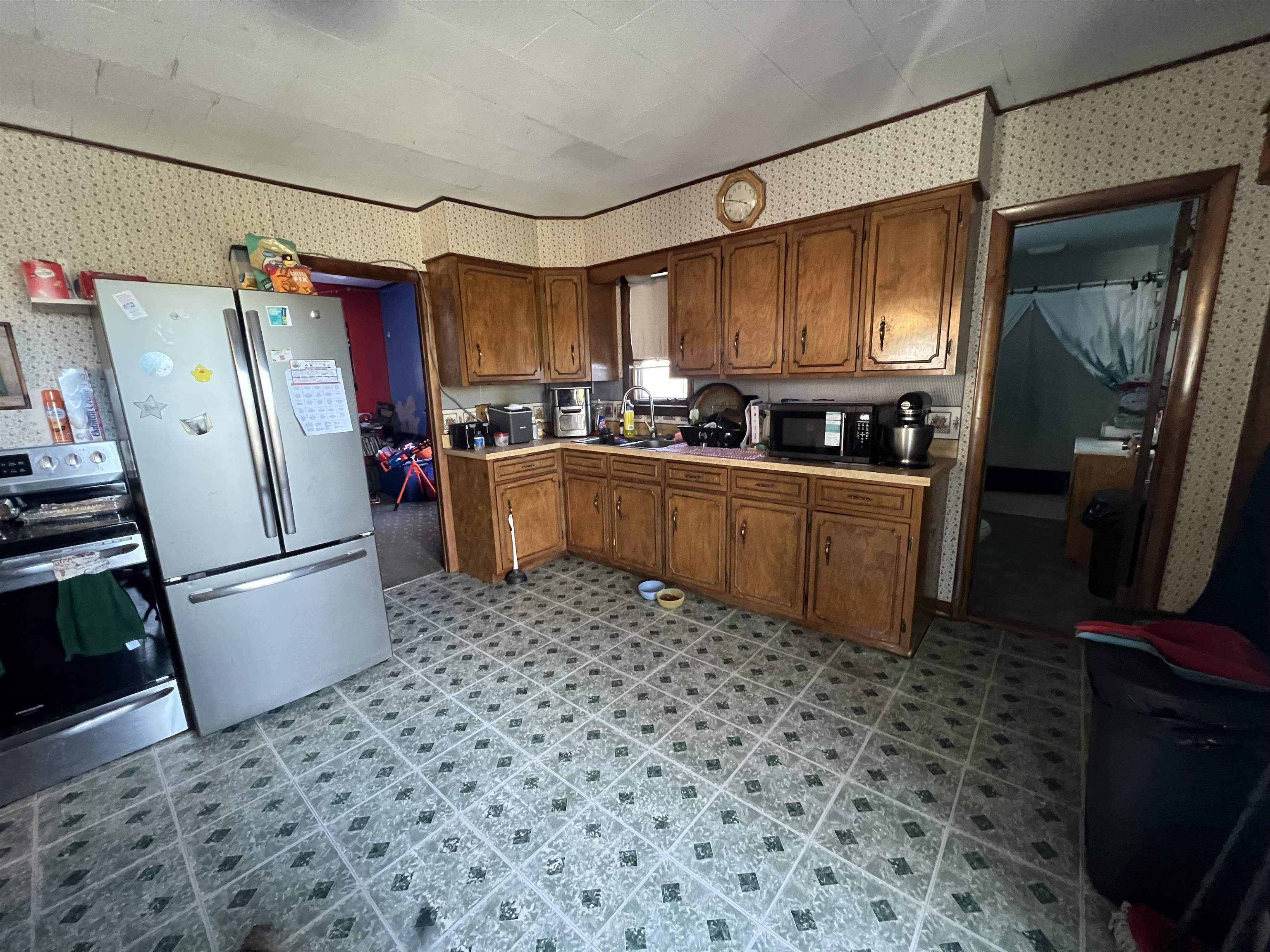 531 Hillsboro Street Property Photo 9