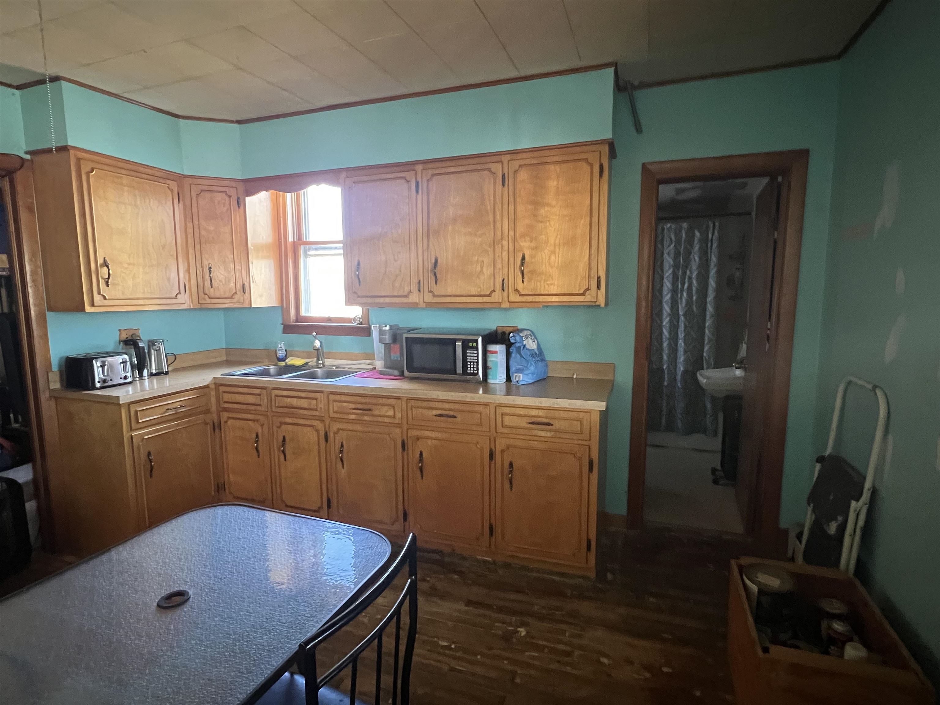 531 Hillsboro Street Property Photo 13