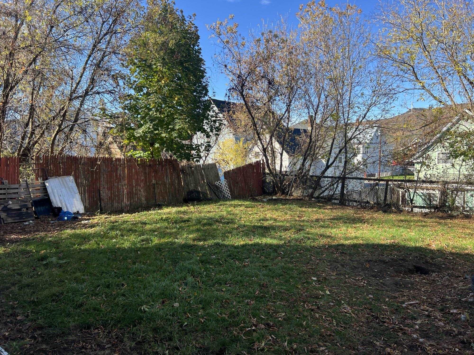 531 Hillsboro Street Property Photo 23
