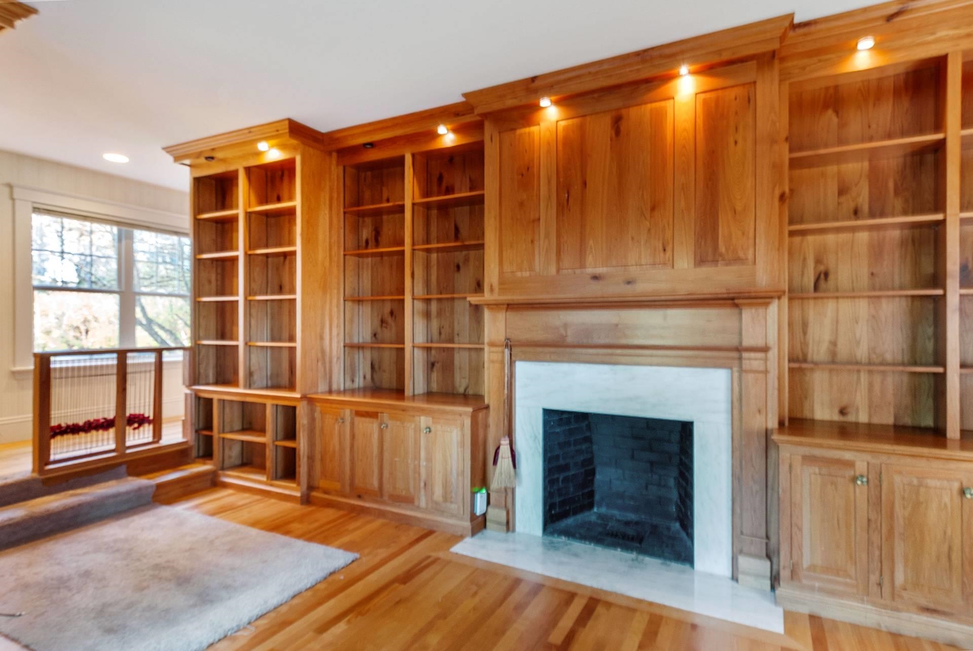 598 East Woodstock Road Property Photo 10