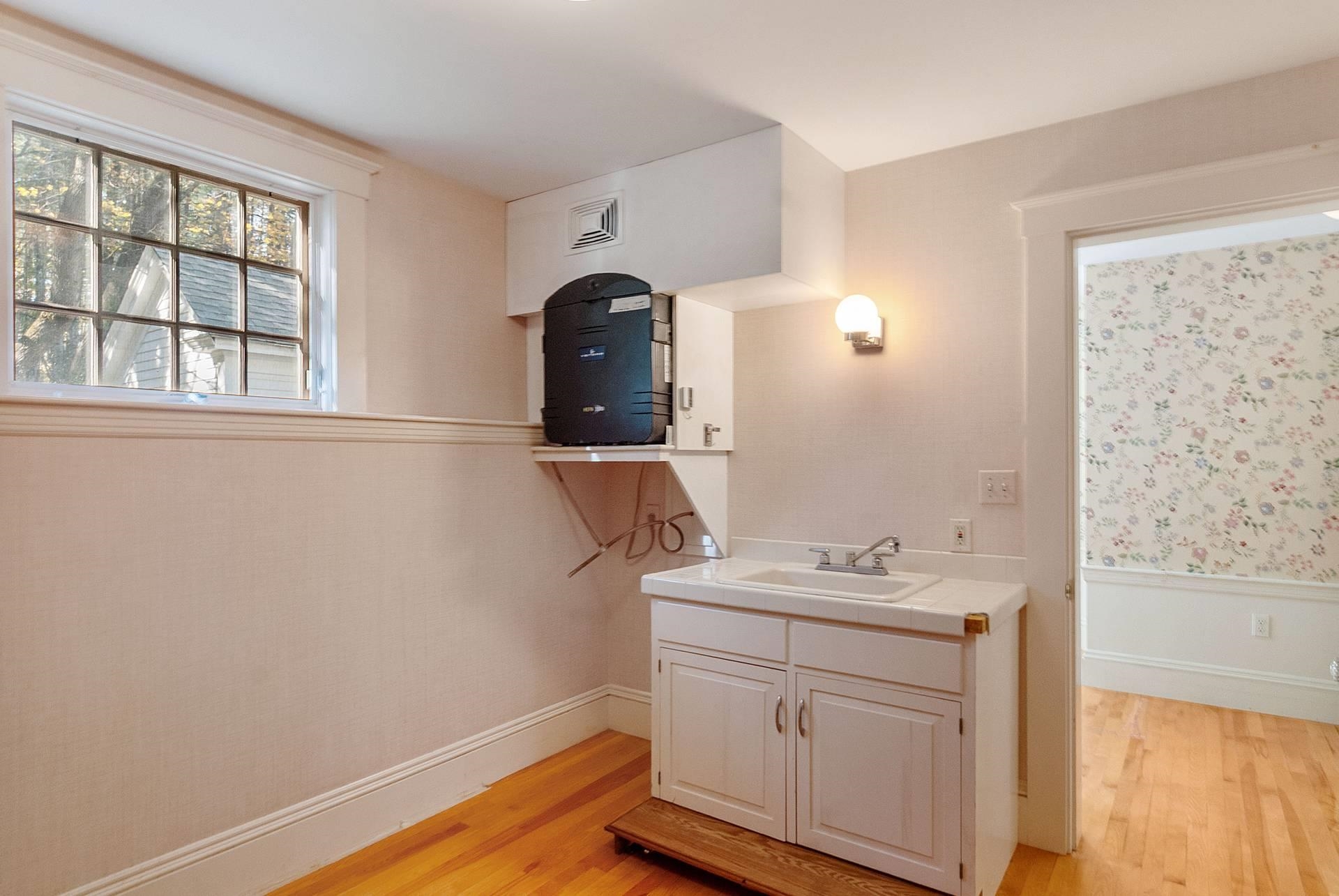 598 East Woodstock Road Property Photo 16