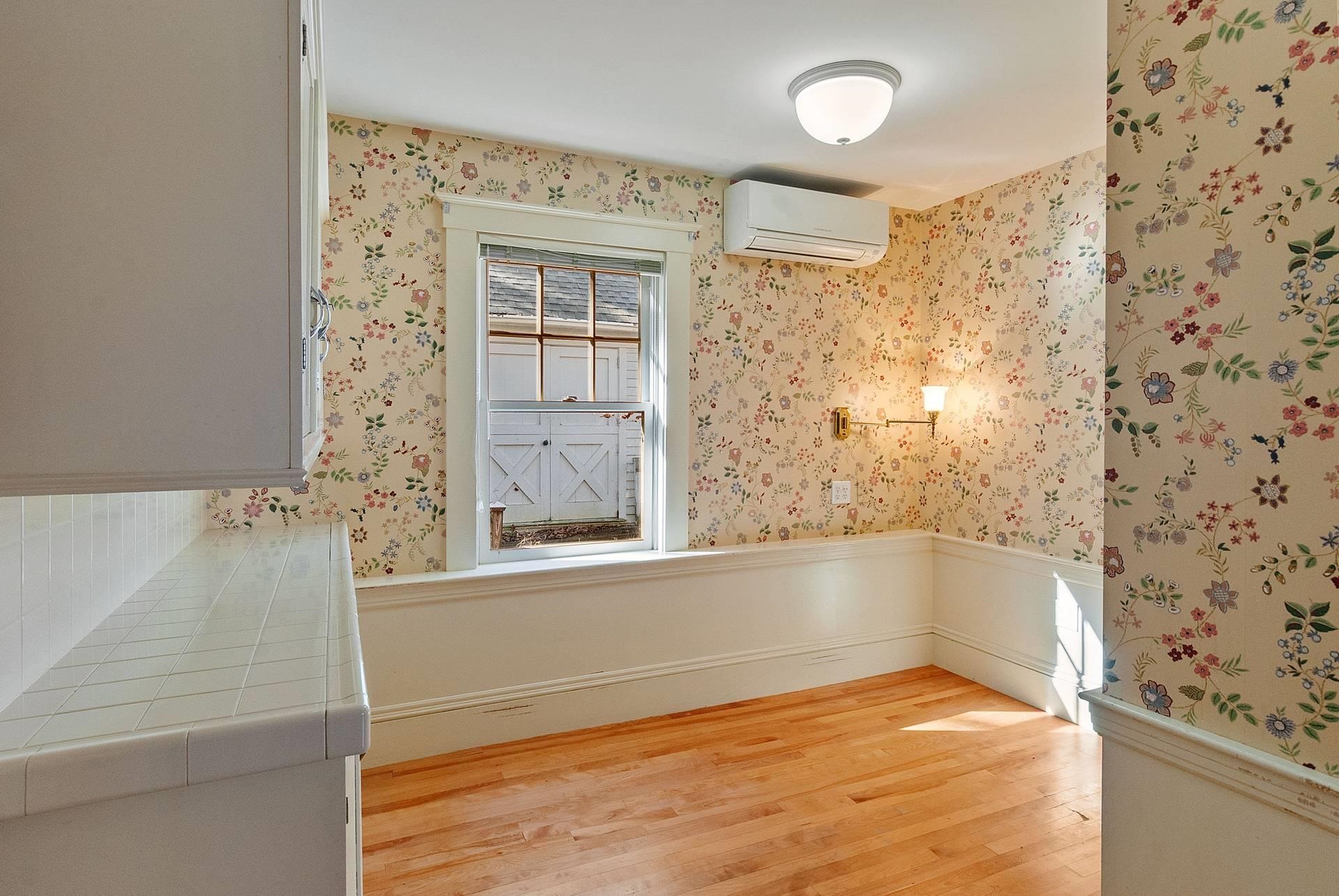 598 East Woodstock Road Property Photo 25