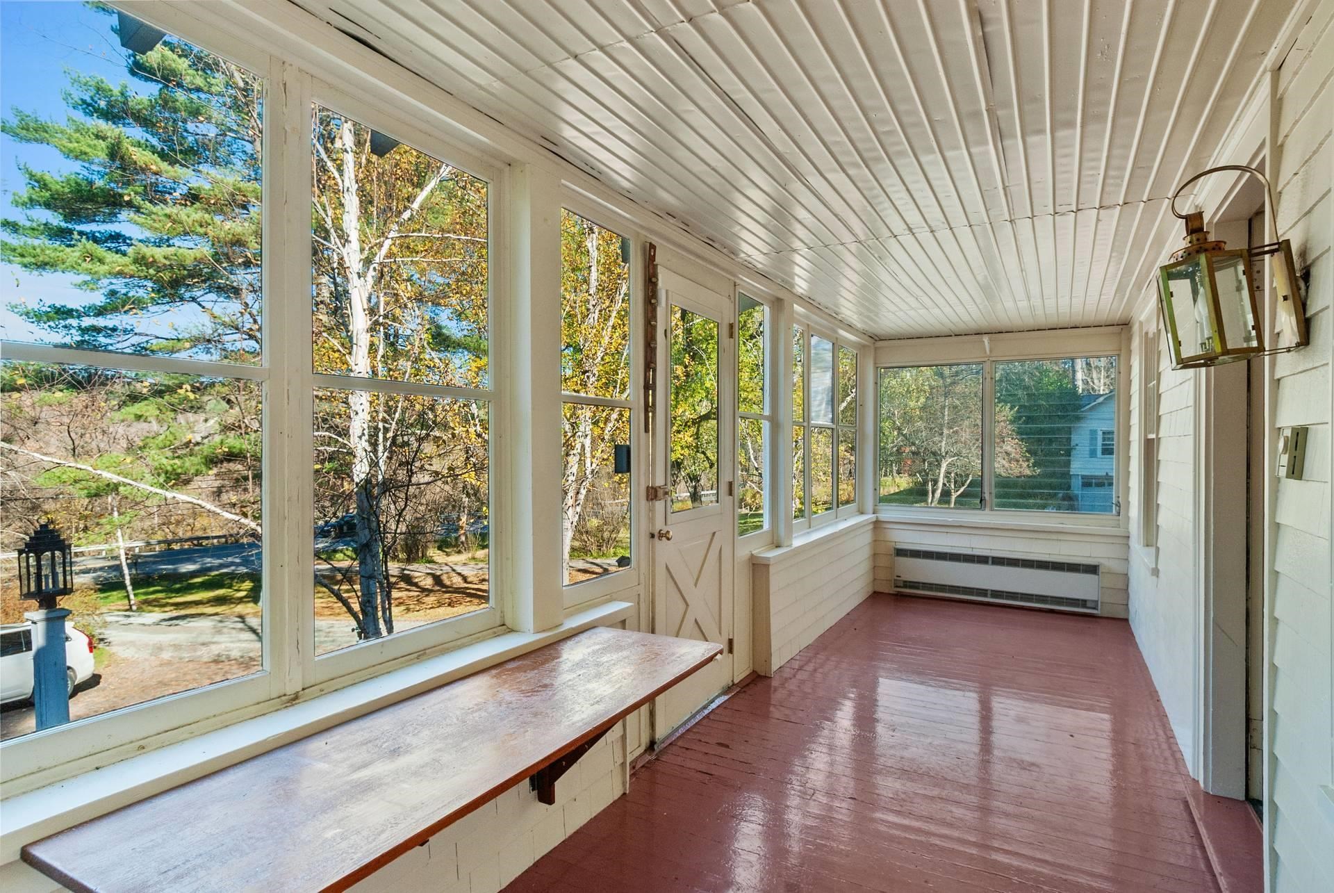 598 East Woodstock Road Property Photo 29