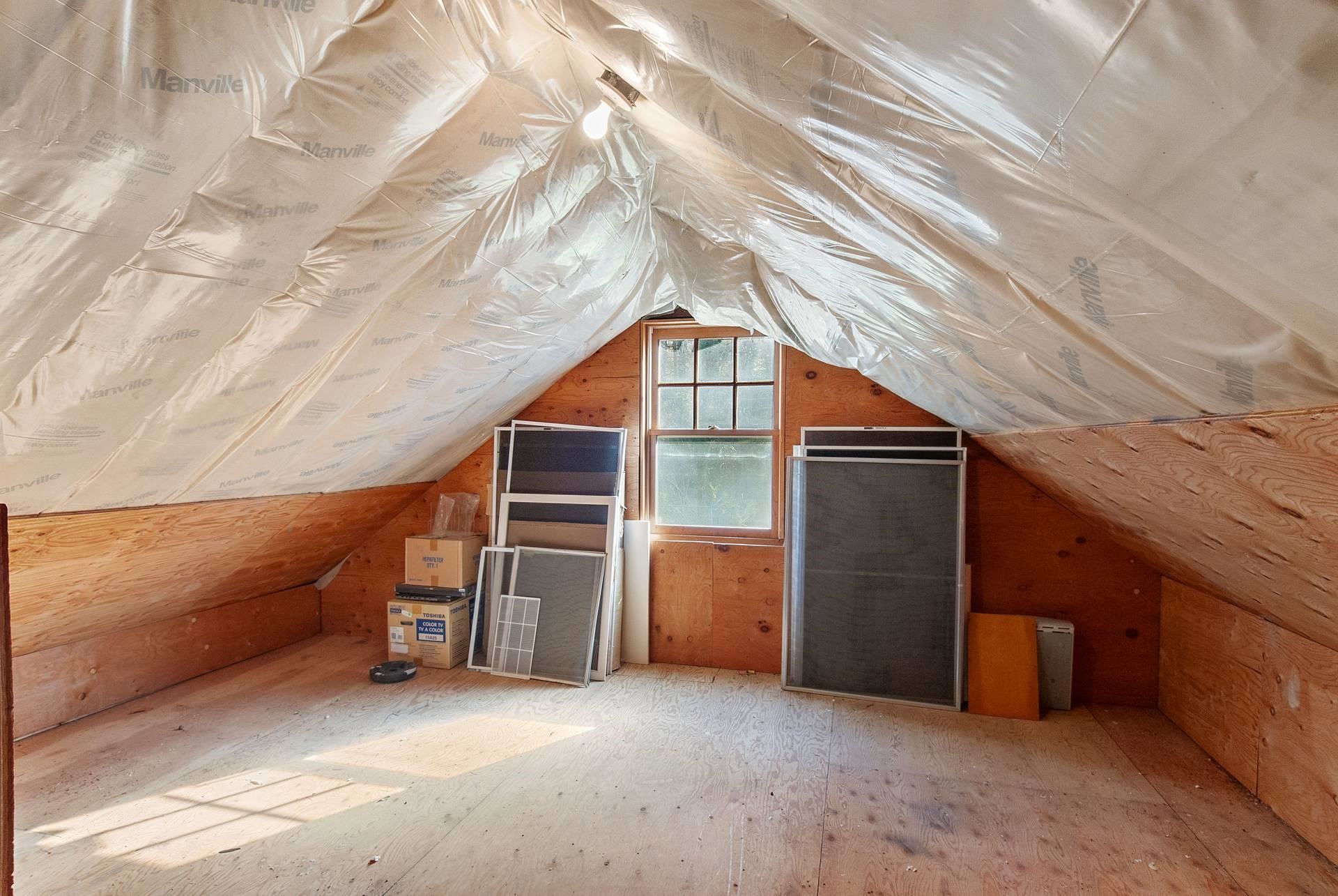 598 East Woodstock Road Property Photo 40