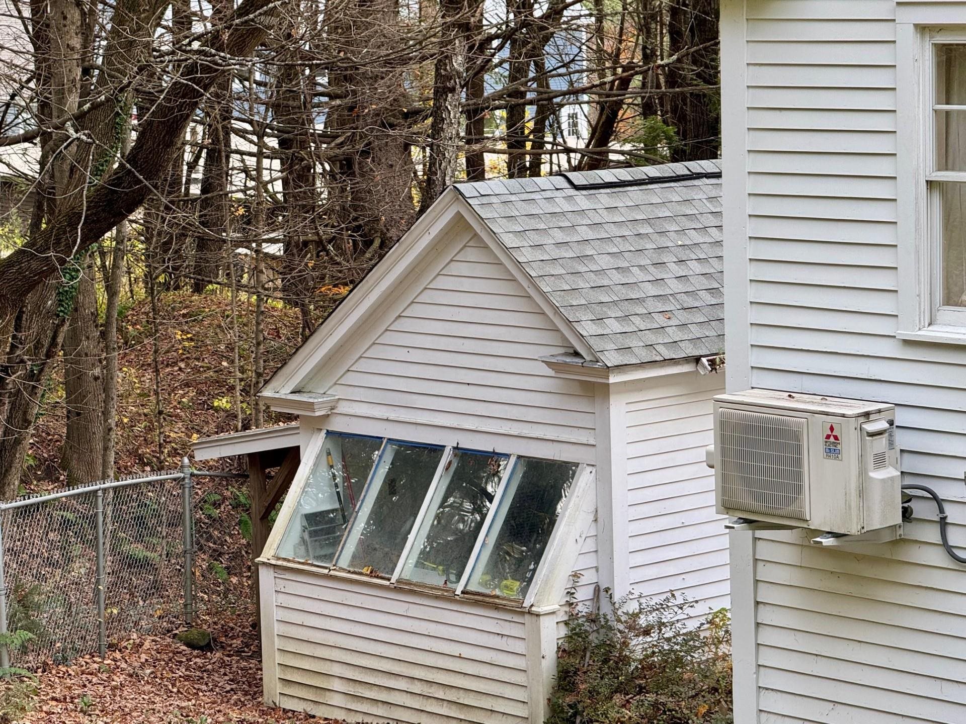 598 East Woodstock Road Property Photo 45