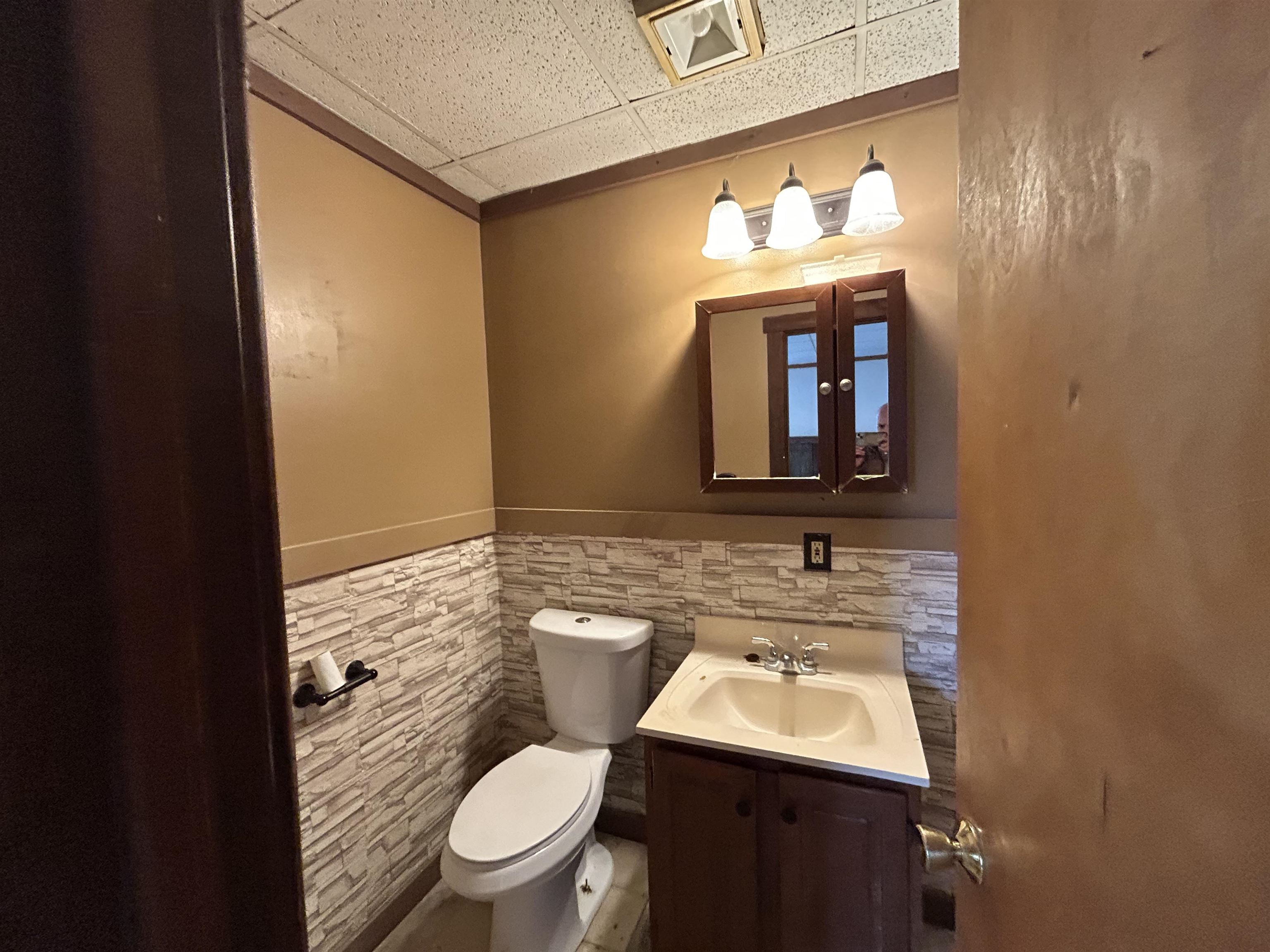 2137 Route 30 N Property Photo 9