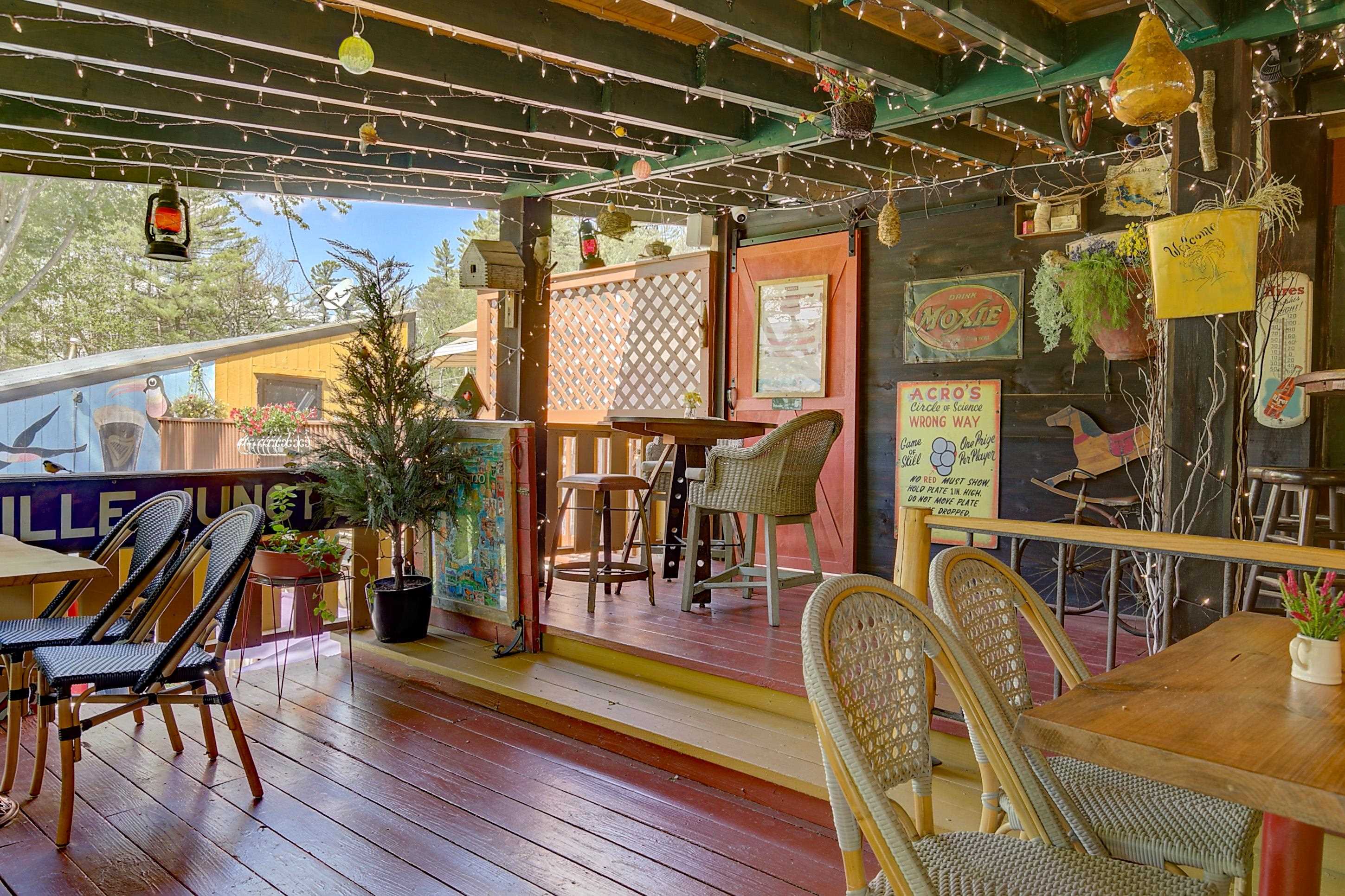 3002 White Mountain Highway Property Photo 4