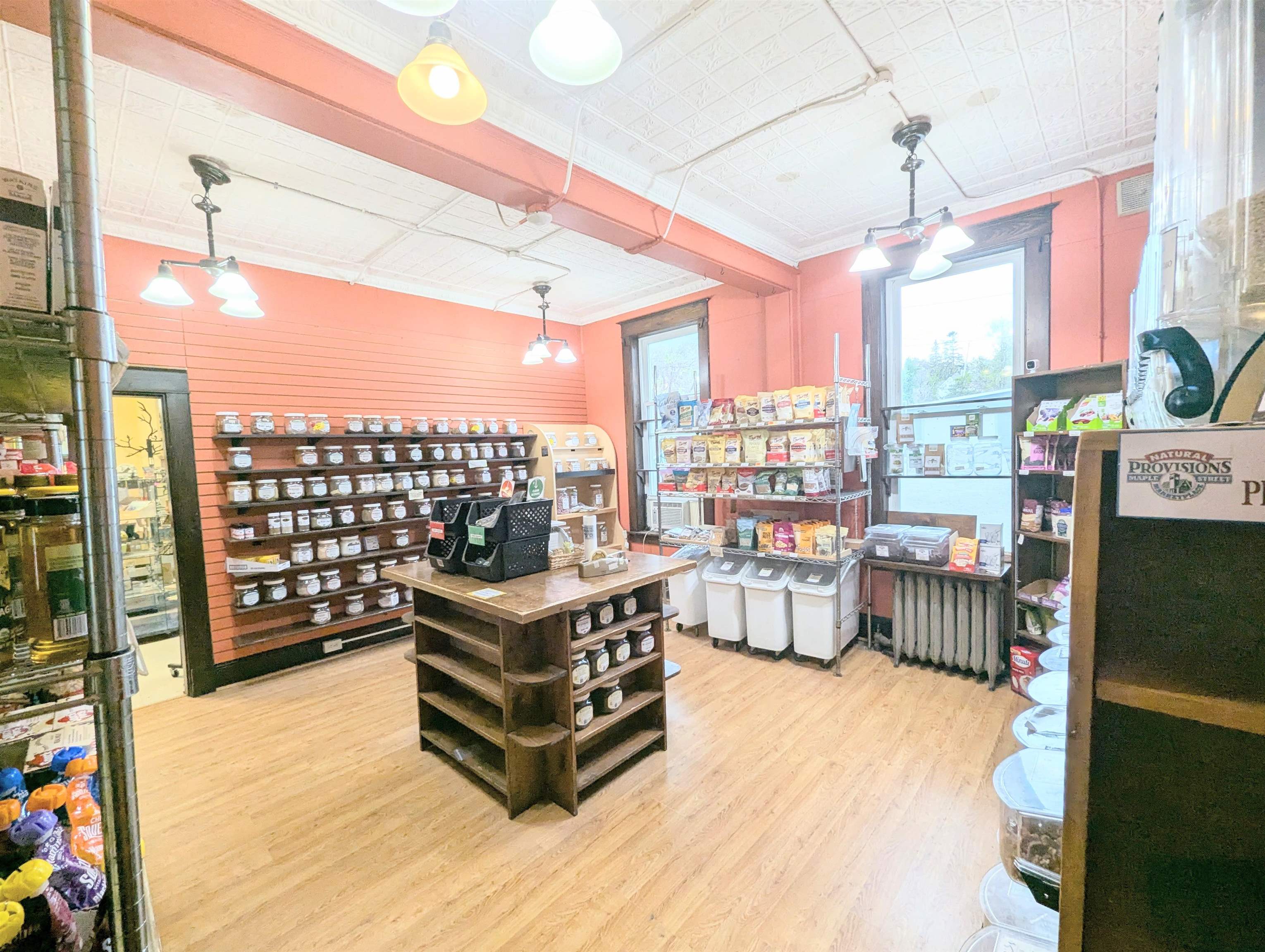 537 Railroad Street Property Photo 20