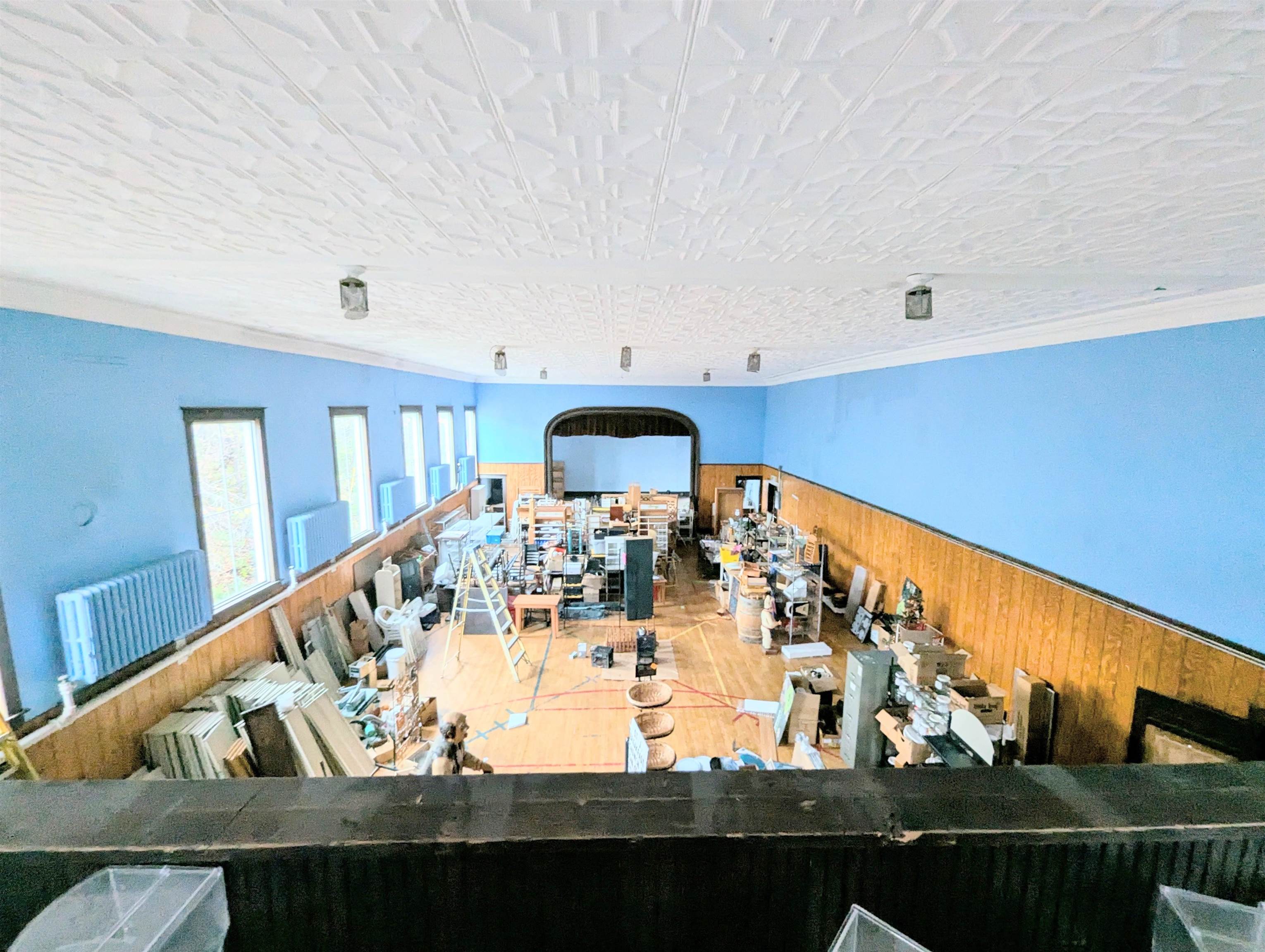 537 Railroad Street Property Photo 42