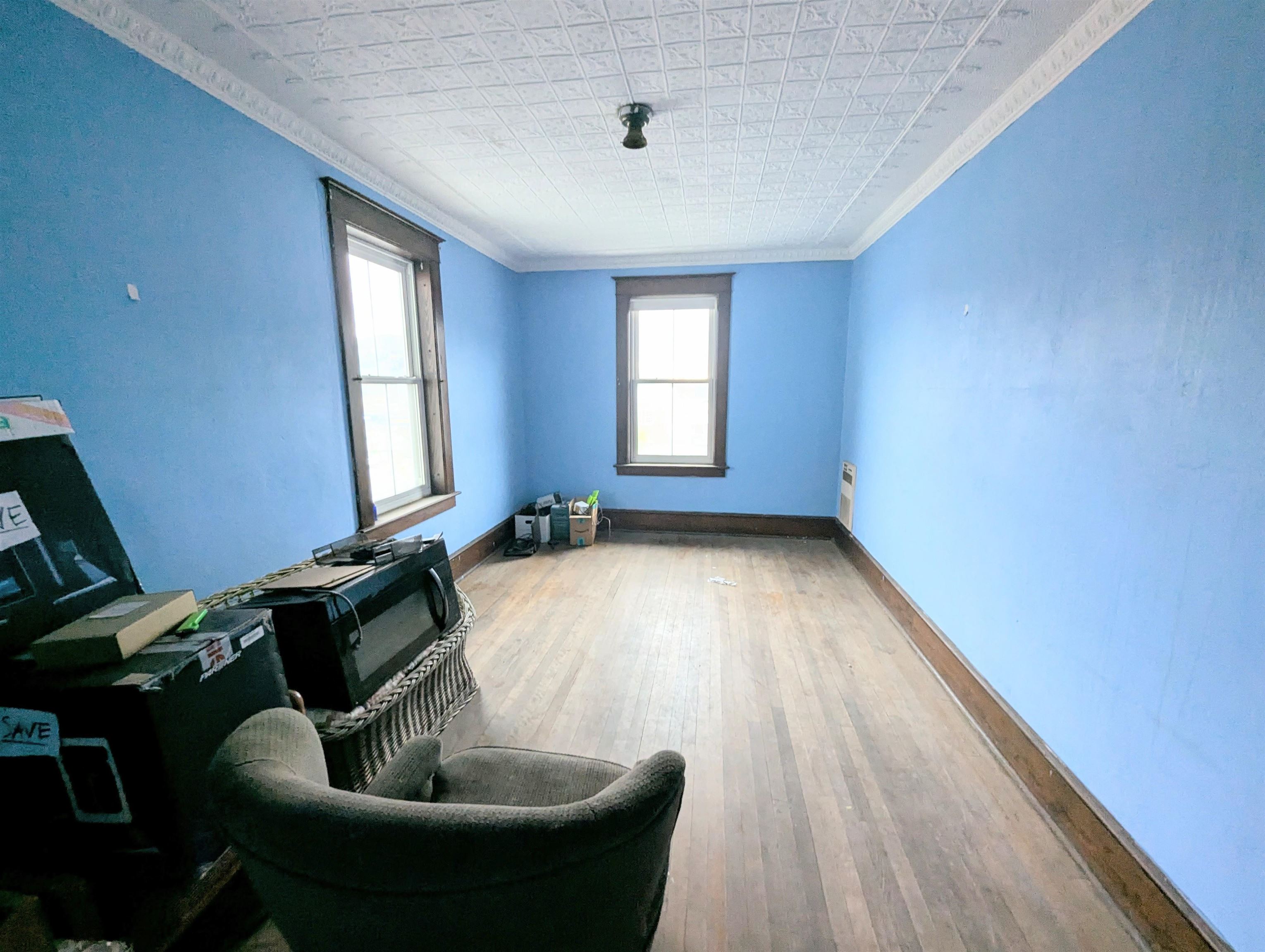 537 Railroad Street Property Photo 43