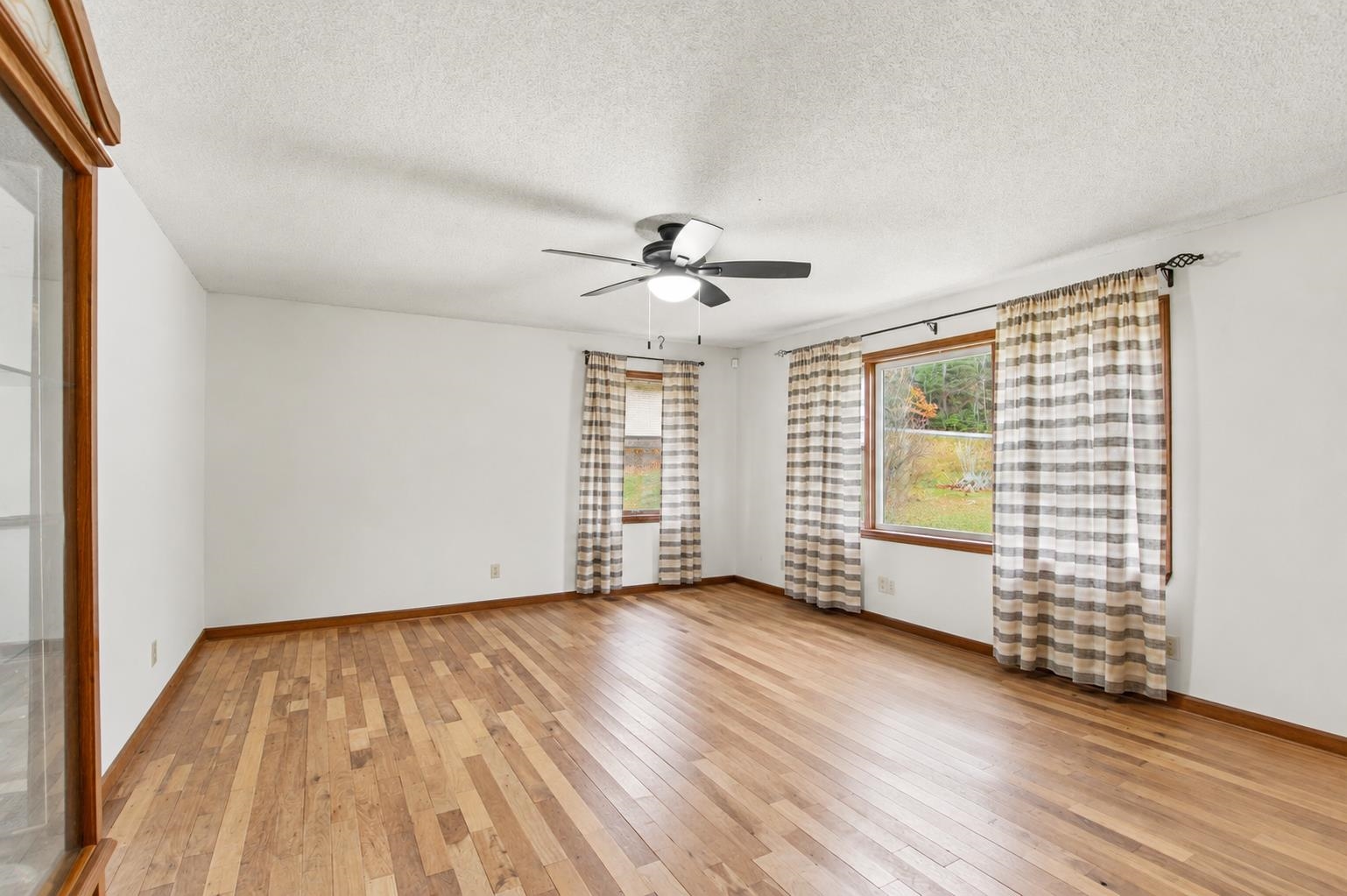 2016 Hinman Settler Road Property Photo 8