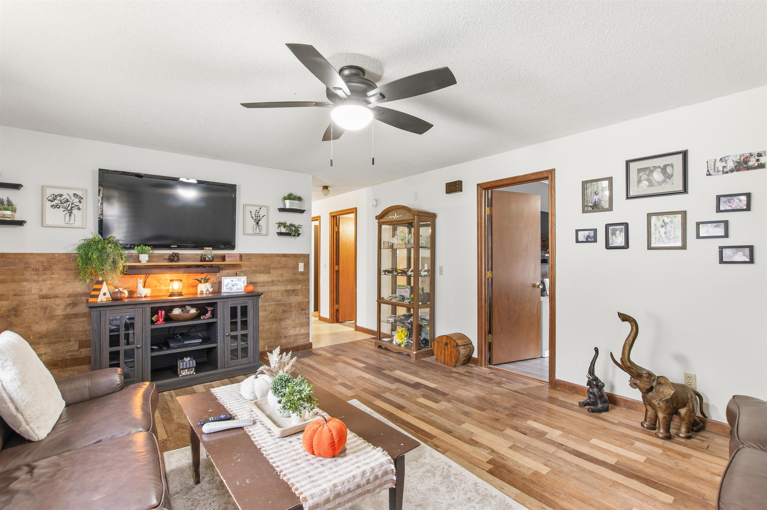 2016 Hinman Settler Road Property Photo 13