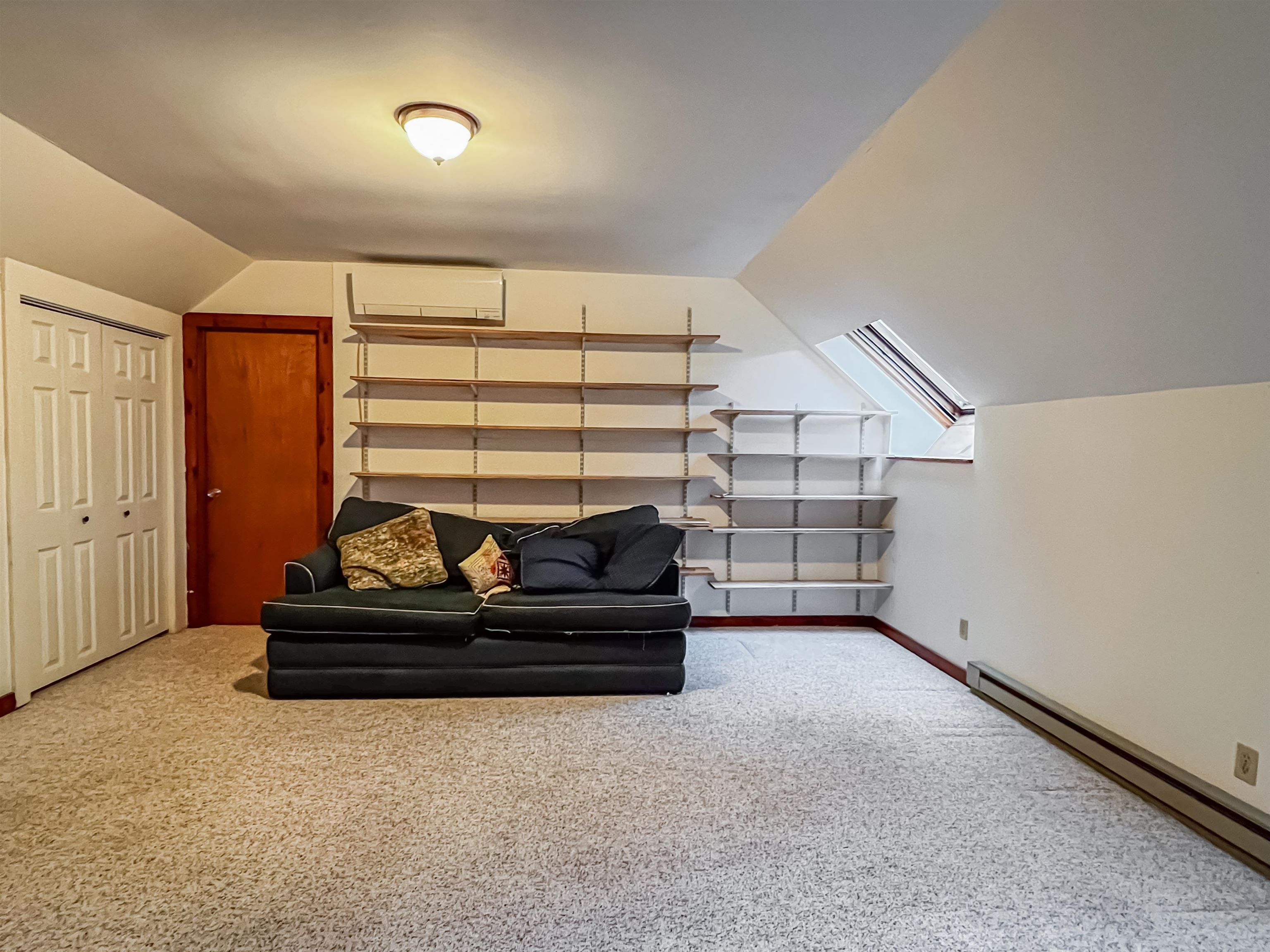 960 East Road Property Photo 14