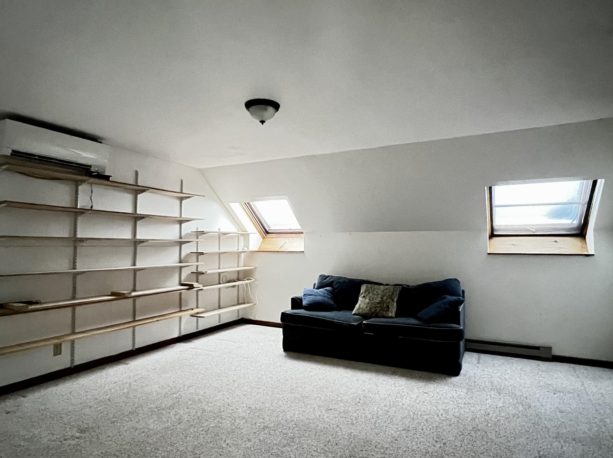 960 East Road Property Photo 15