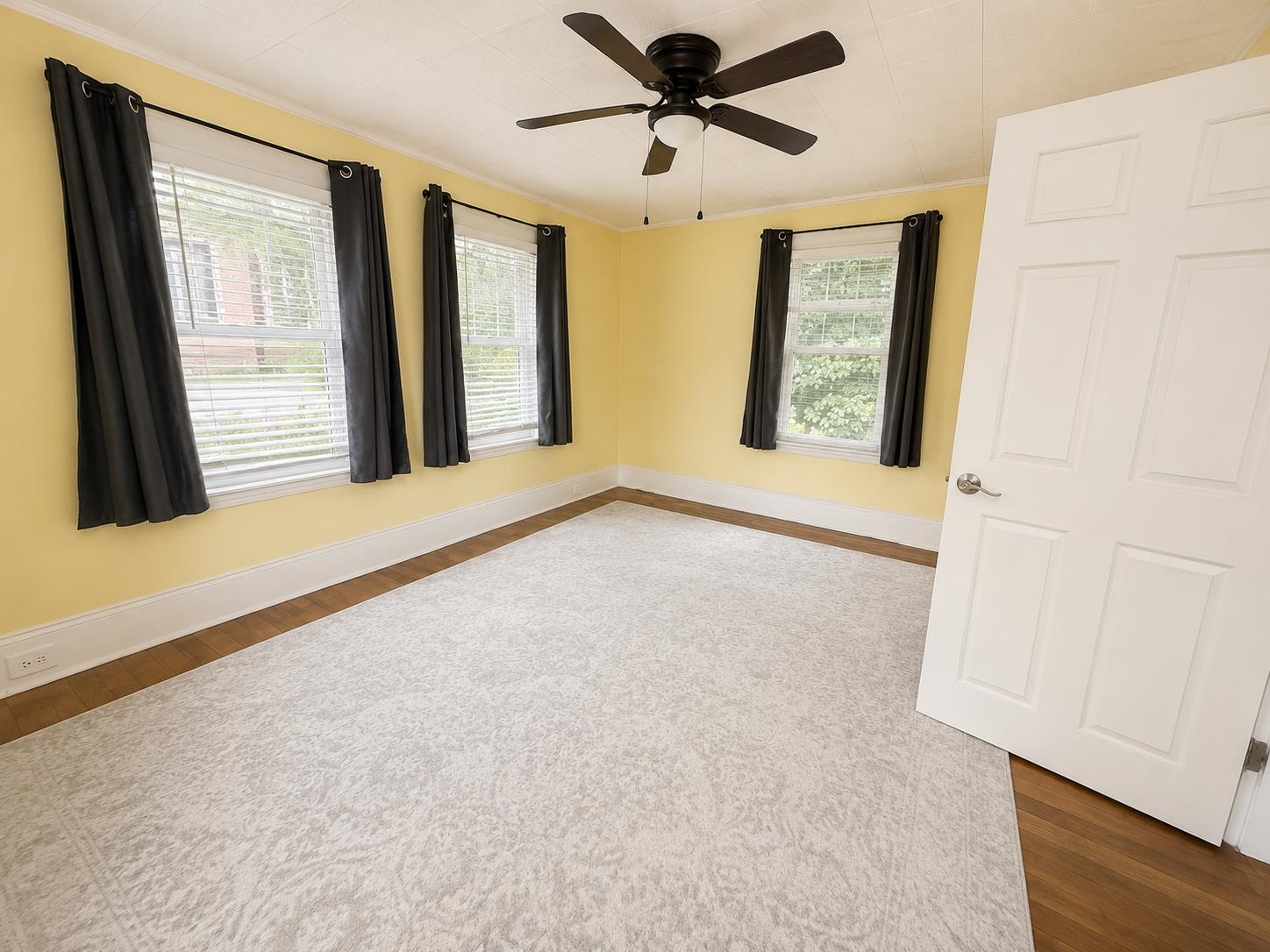 213 Hillside Avenue Property Photo 7