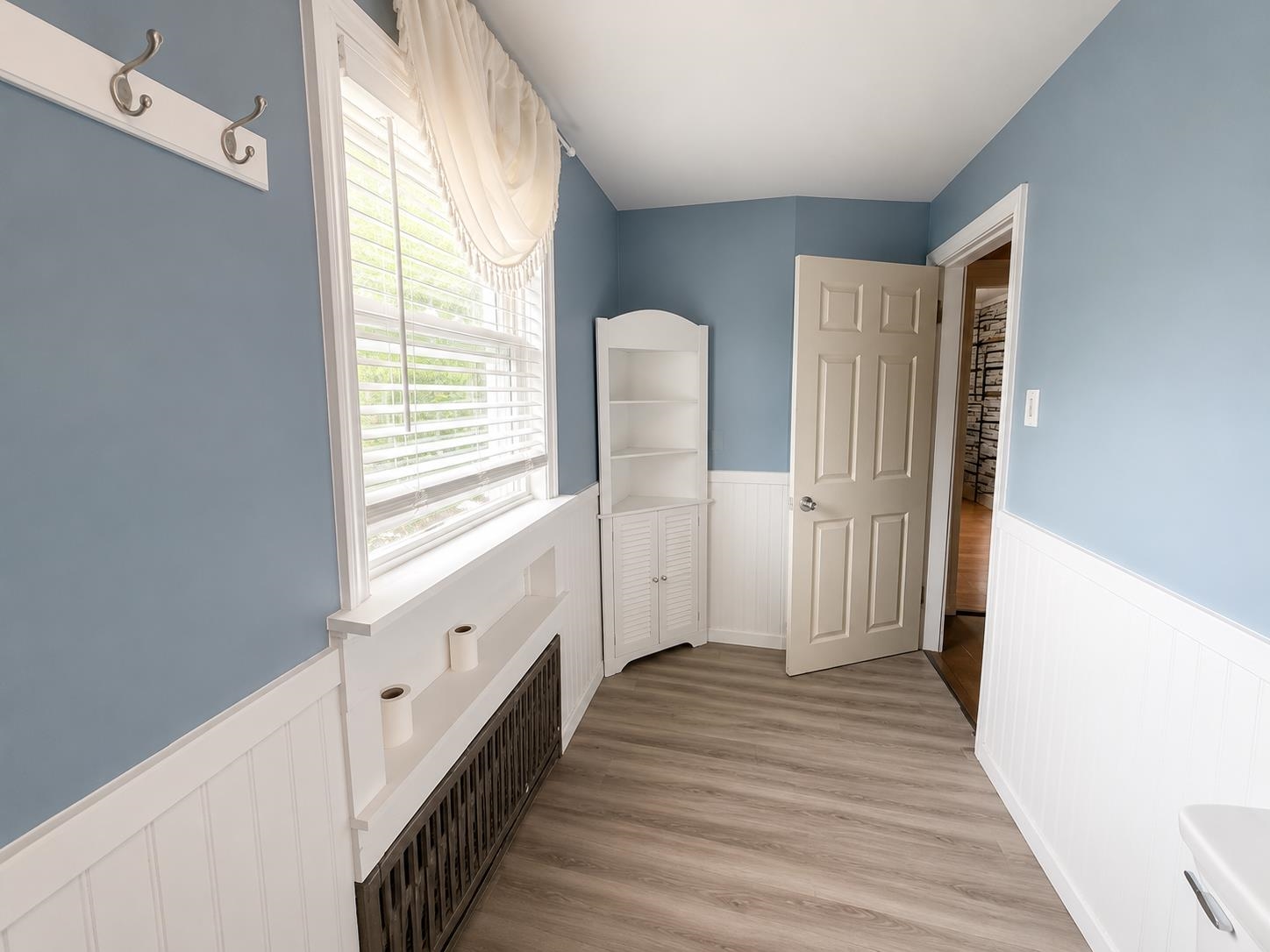 213 Hillside Avenue Property Photo 9