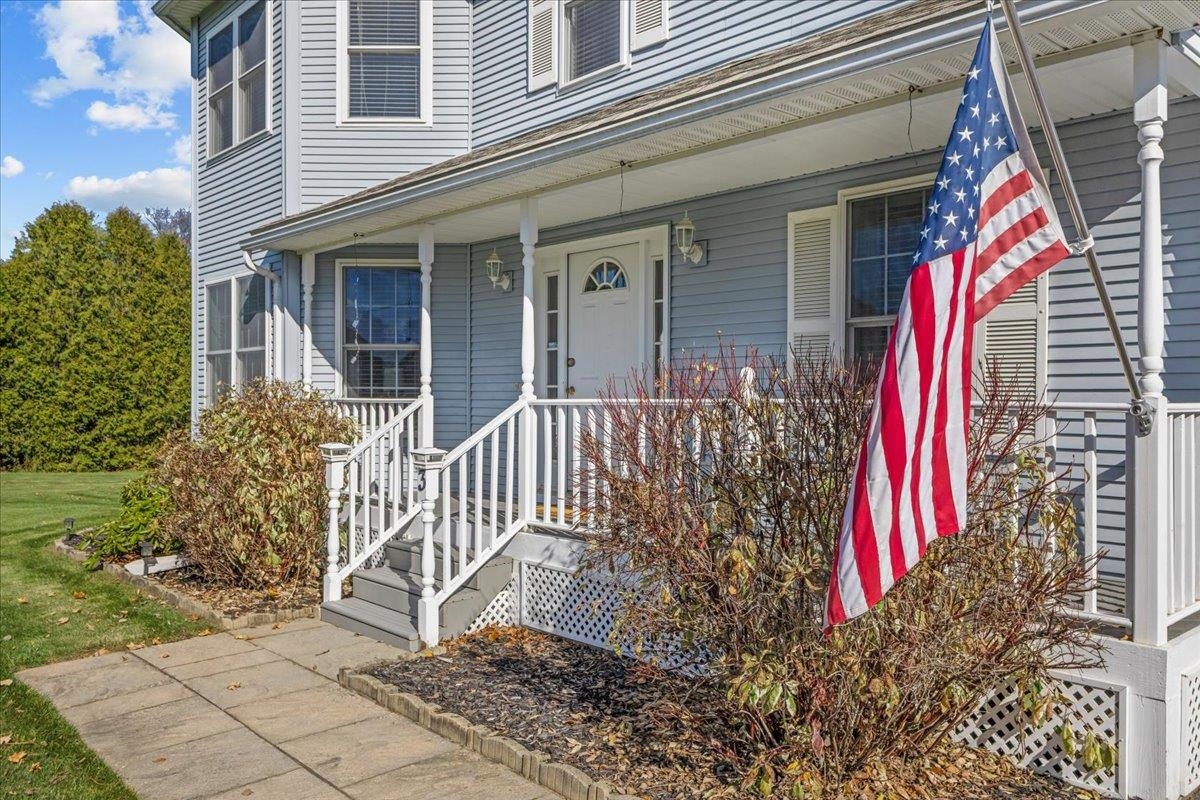 3 Gifted Road Property Photo 2